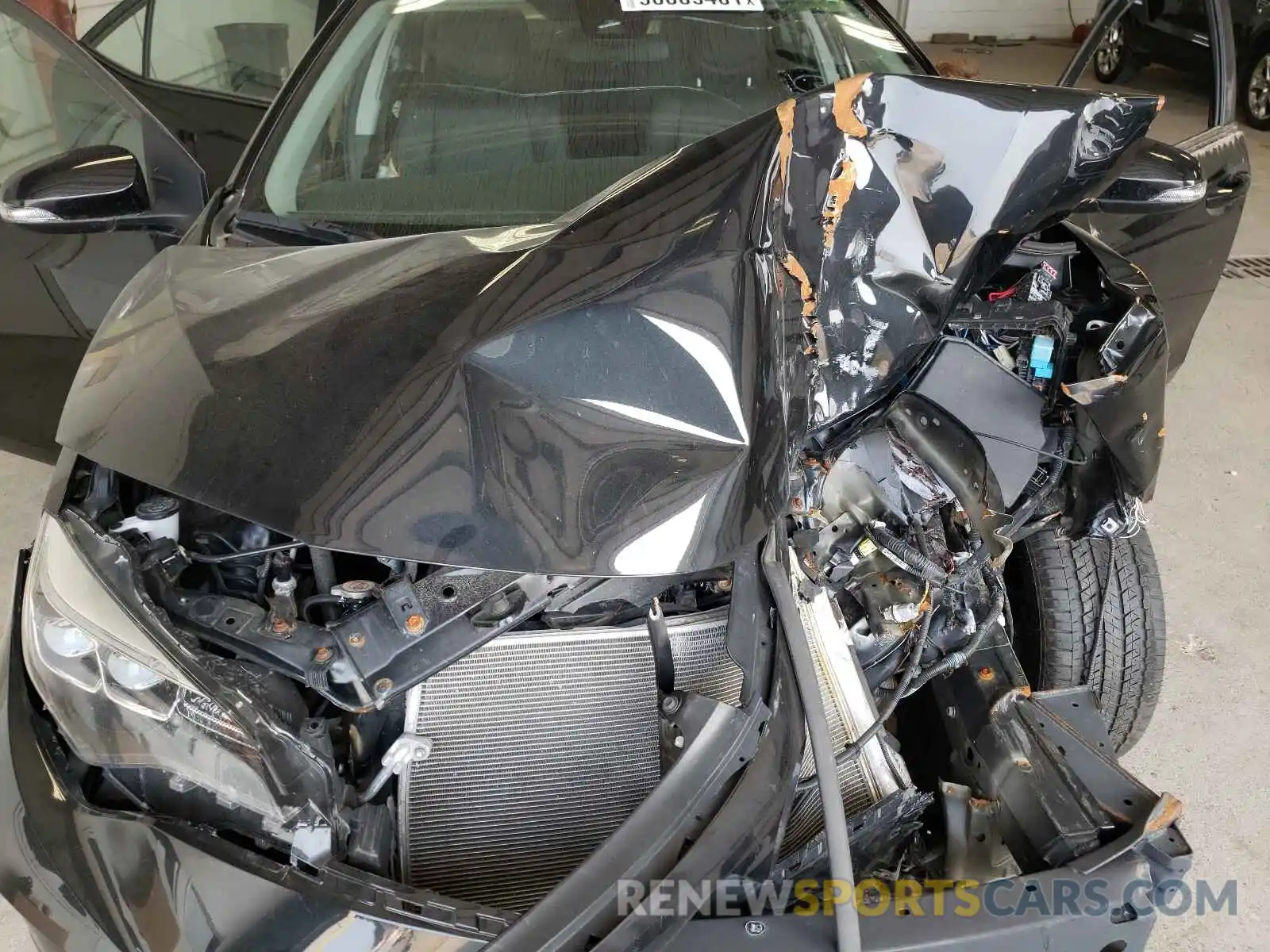 7 Photograph of a damaged car 2T1BURHE9KC182971 TOYOTA COROLLA 2019