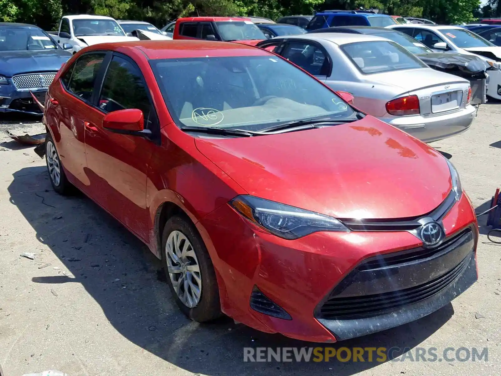 1 Photograph of a damaged car 2T1BURHE9KC184428 TOYOTA COROLLA 2019