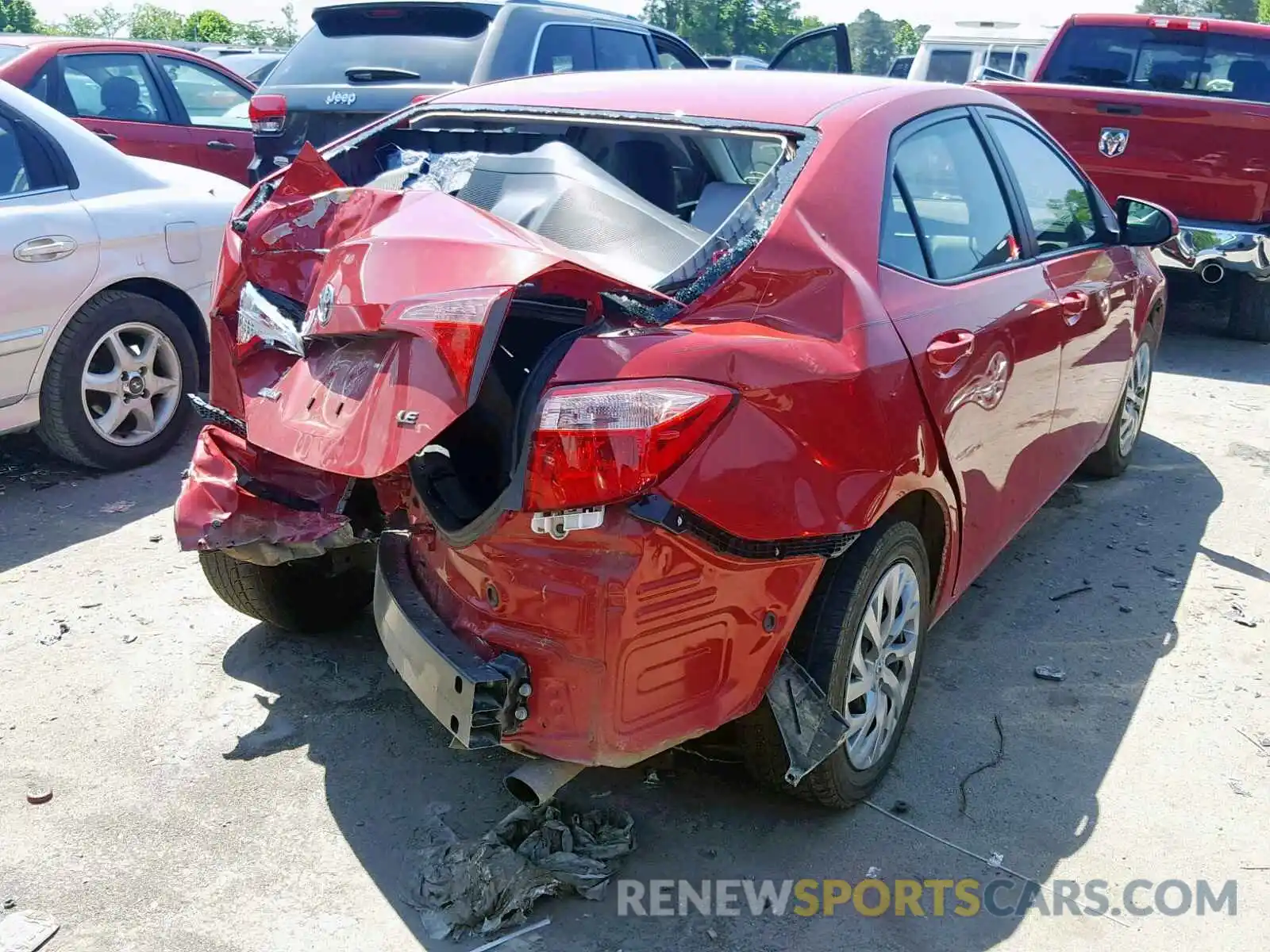 4 Photograph of a damaged car 2T1BURHE9KC184428 TOYOTA COROLLA 2019