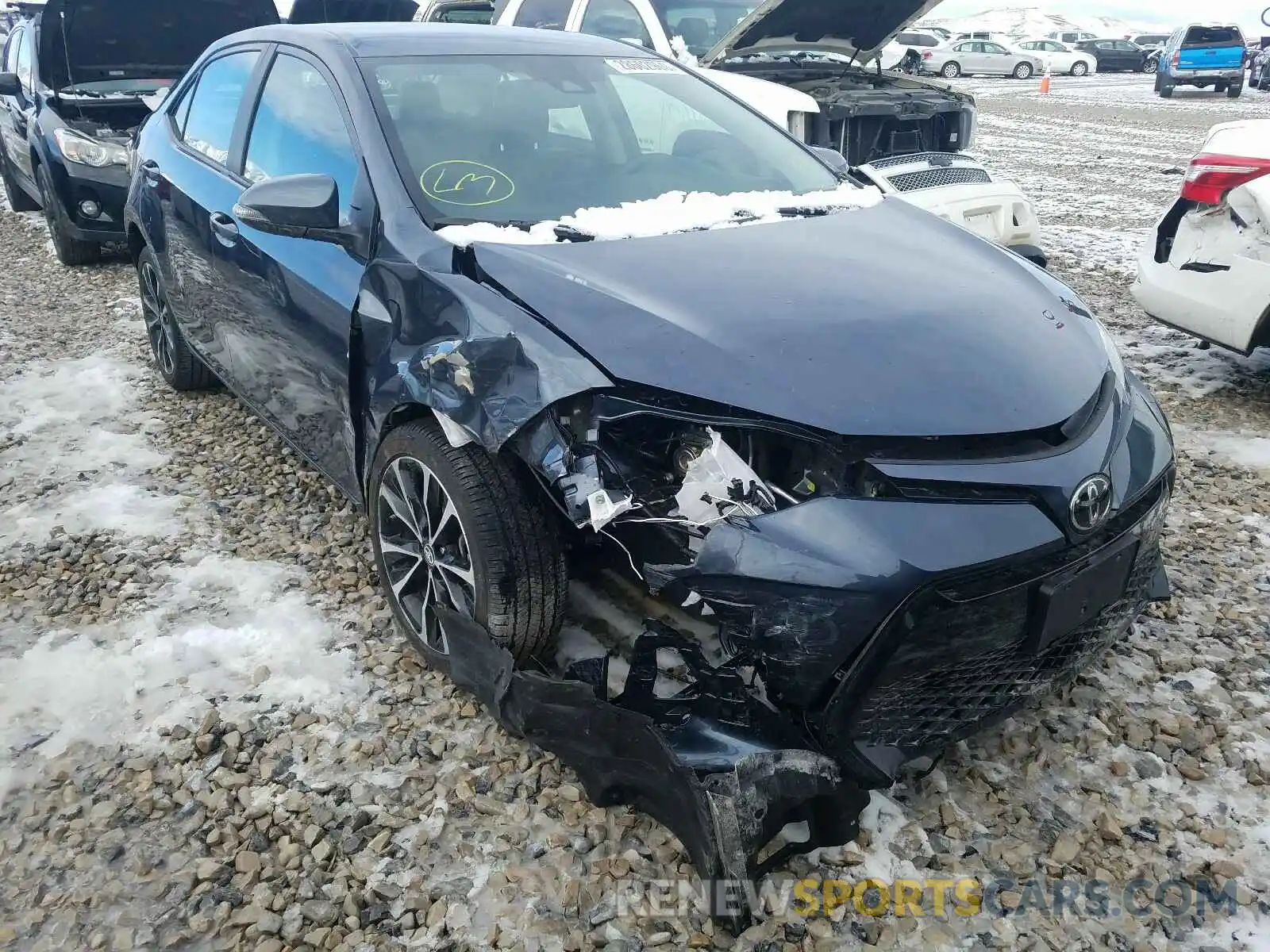 1 Photograph of a damaged car 2T1BURHE9KC184459 TOYOTA COROLLA 2019