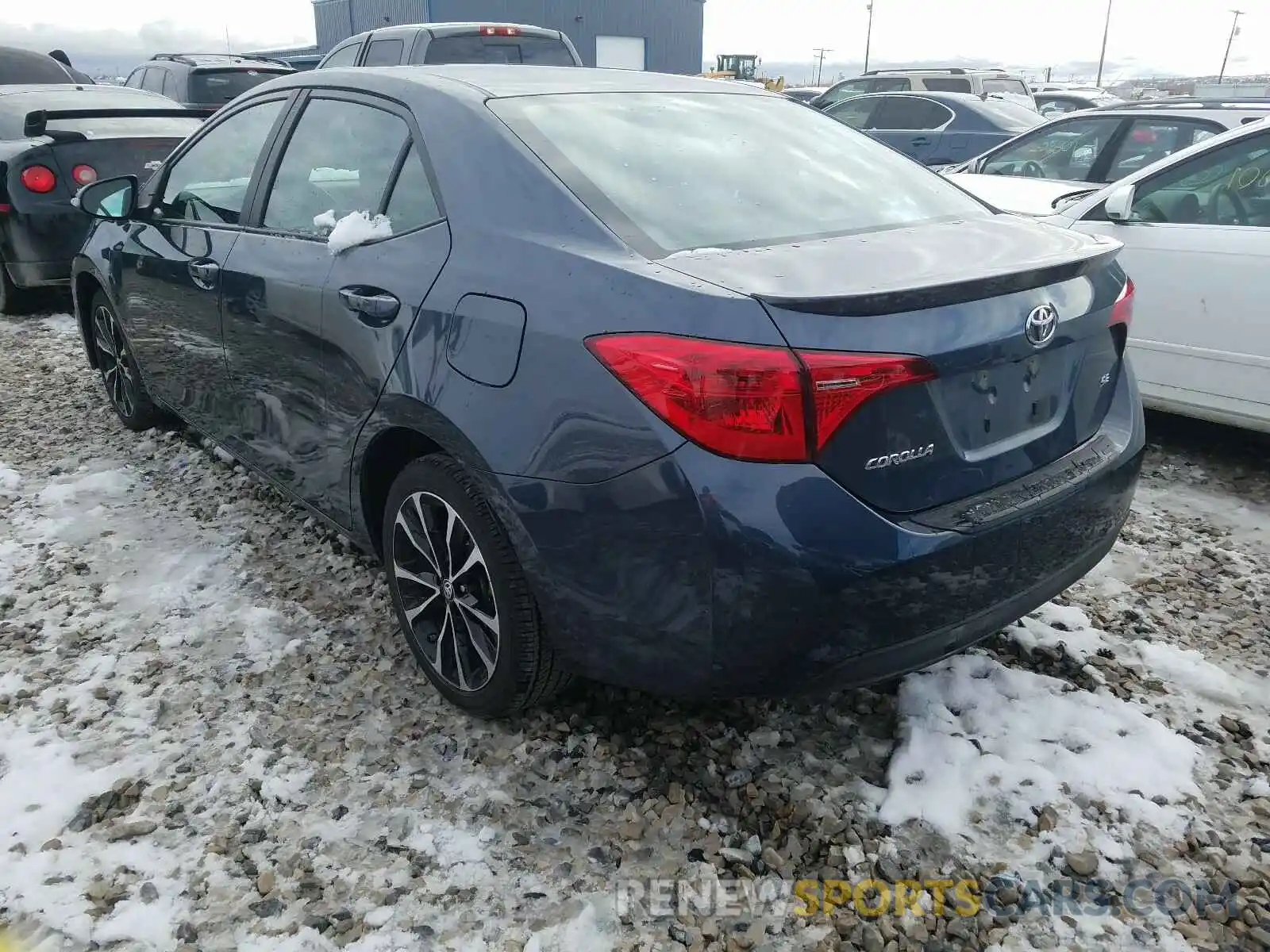 3 Photograph of a damaged car 2T1BURHE9KC184459 TOYOTA COROLLA 2019