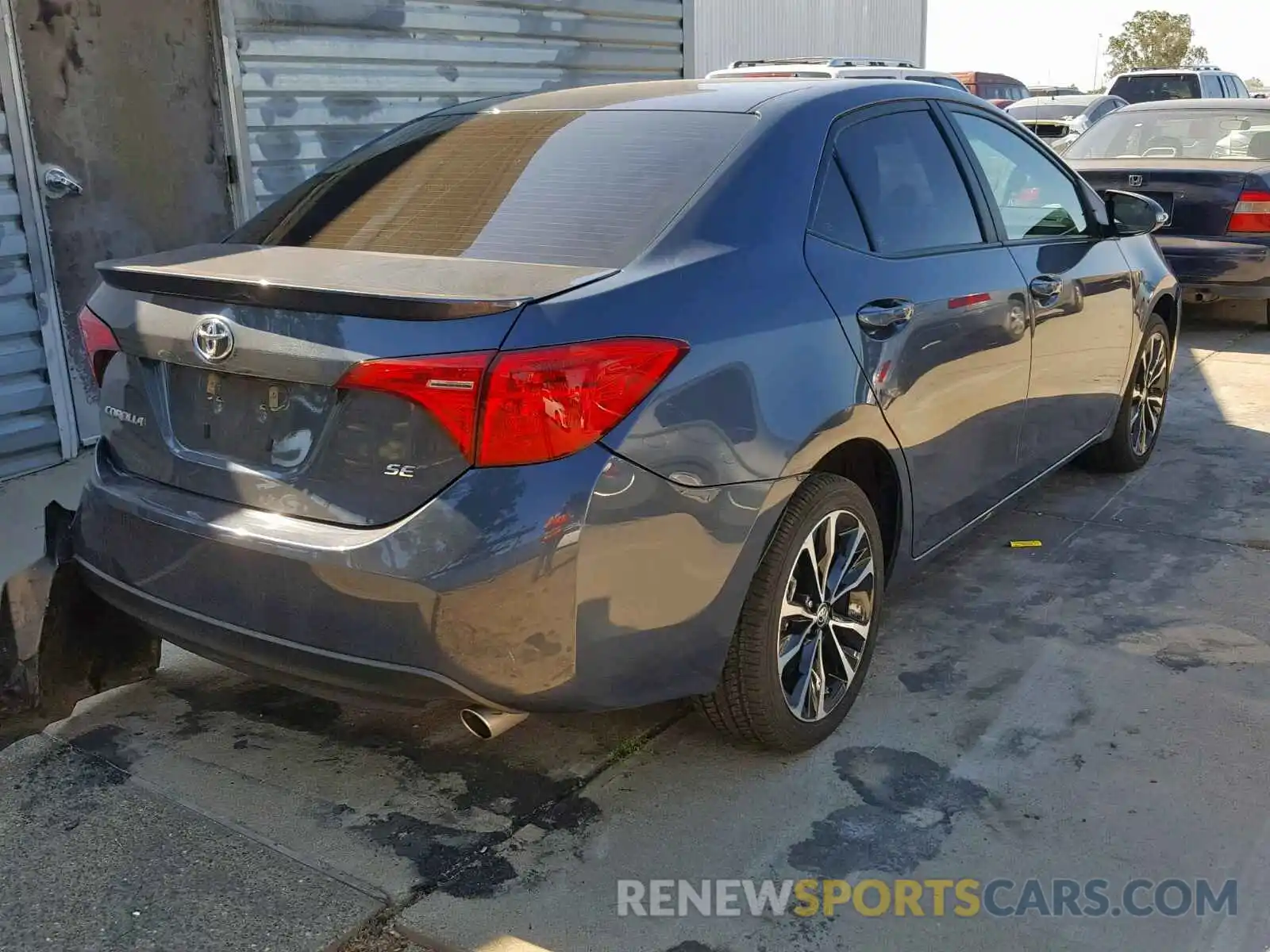 4 Photograph of a damaged car 2T1BURHE9KC184655 TOYOTA COROLLA 2019