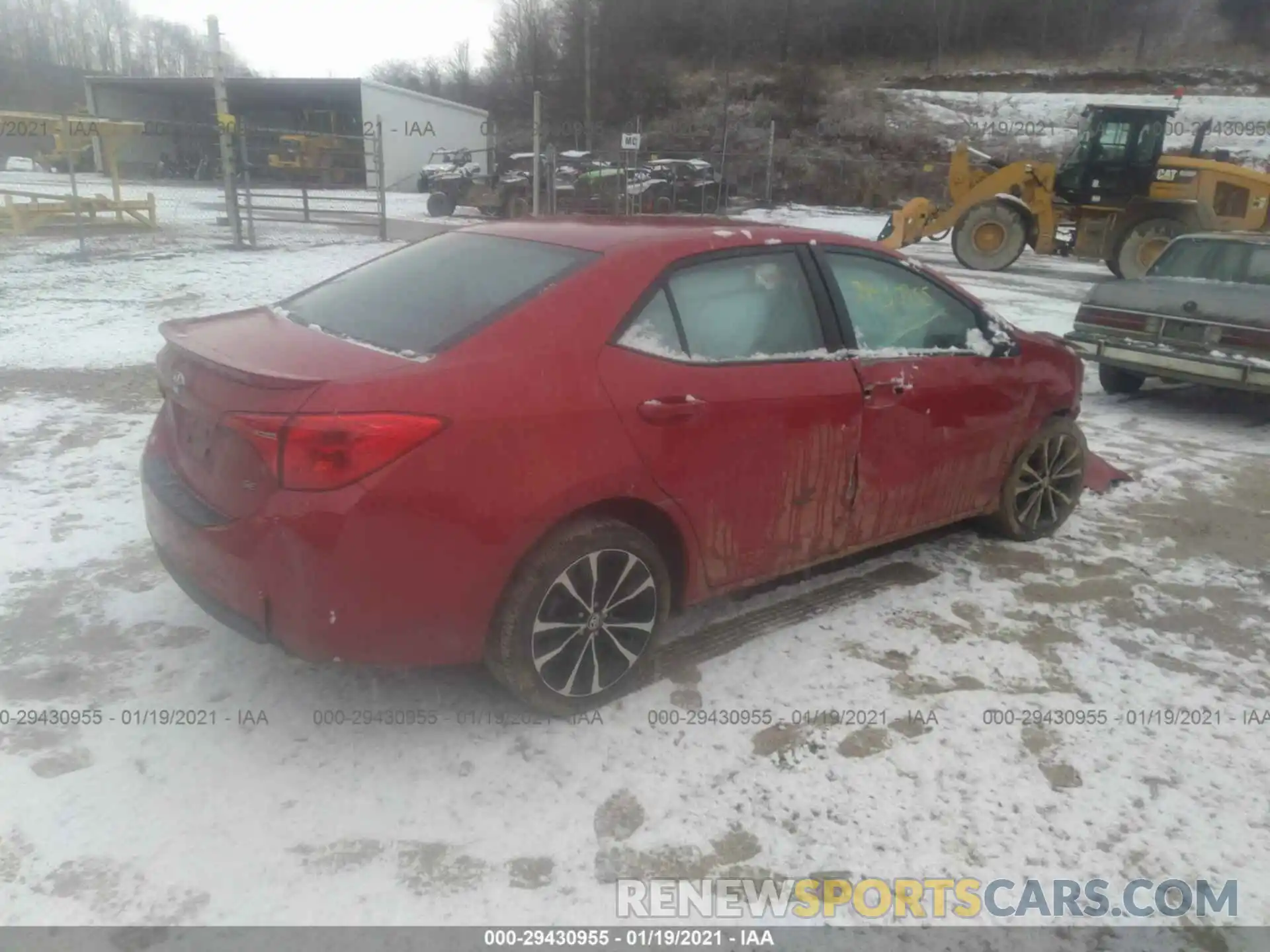 4 Photograph of a damaged car 2T1BURHE9KC185093 TOYOTA COROLLA 2019