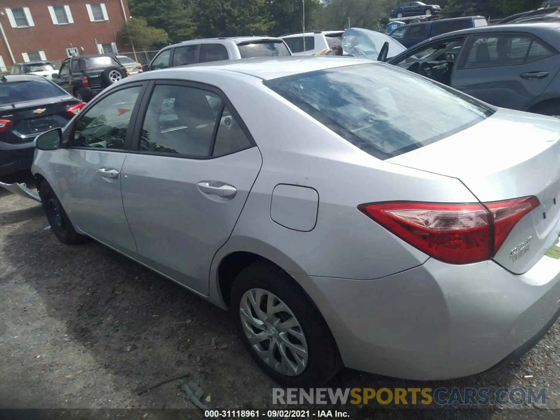 3 Photograph of a damaged car 2T1BURHE9KC187166 TOYOTA COROLLA 2019