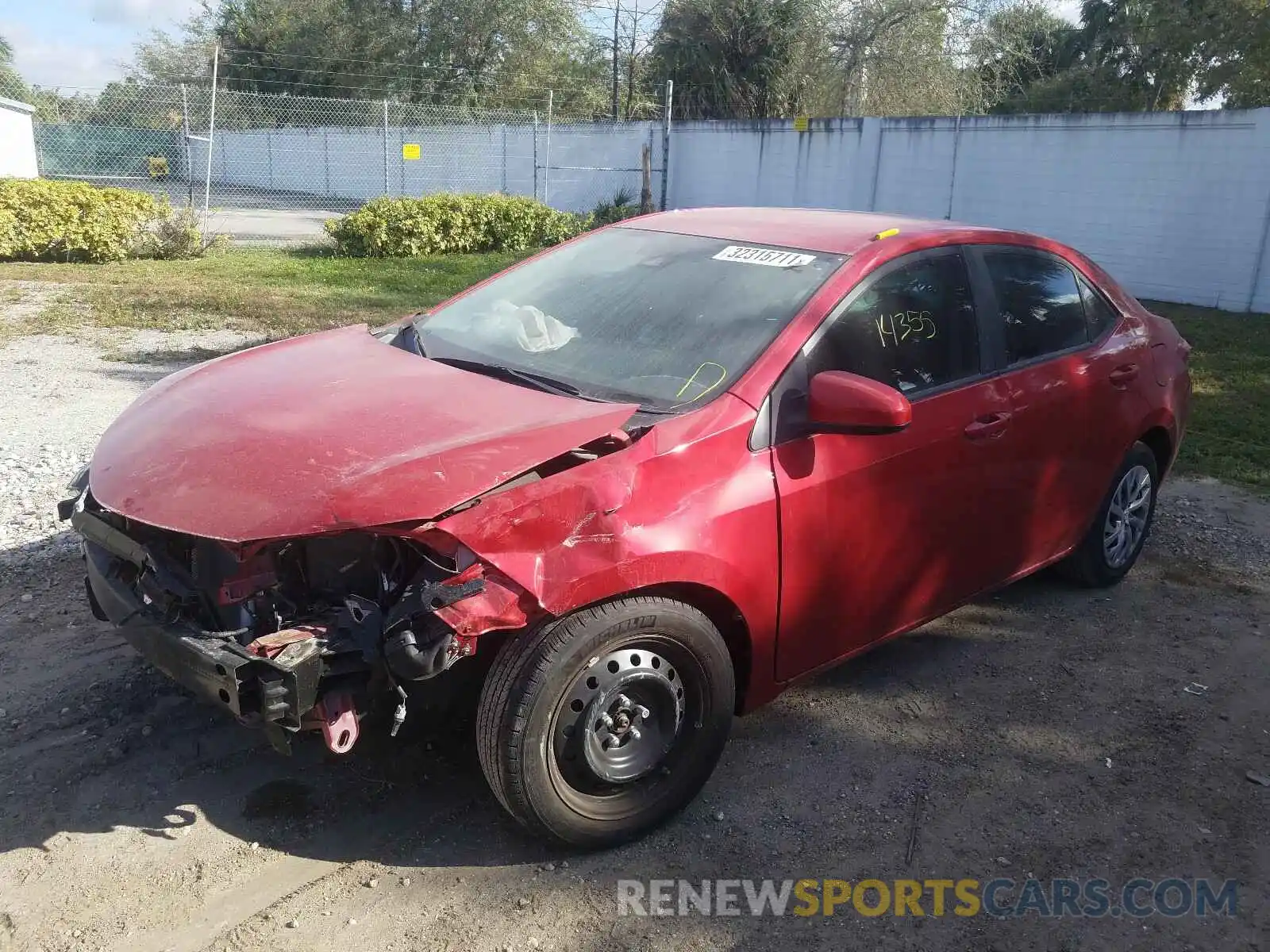 2 Photograph of a damaged car 2T1BURHE9KC187345 TOYOTA COROLLA 2019