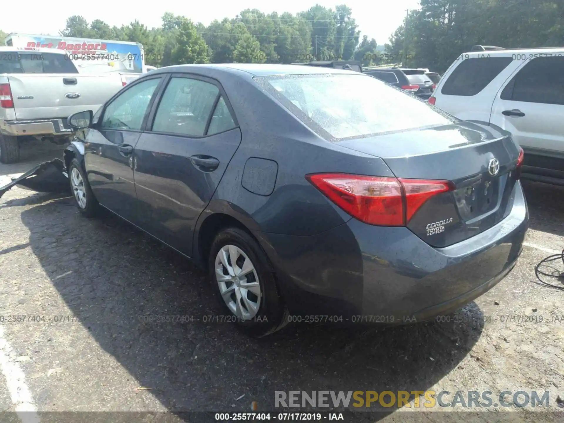 3 Photograph of a damaged car 2T1BURHE9KC187460 TOYOTA COROLLA 2019