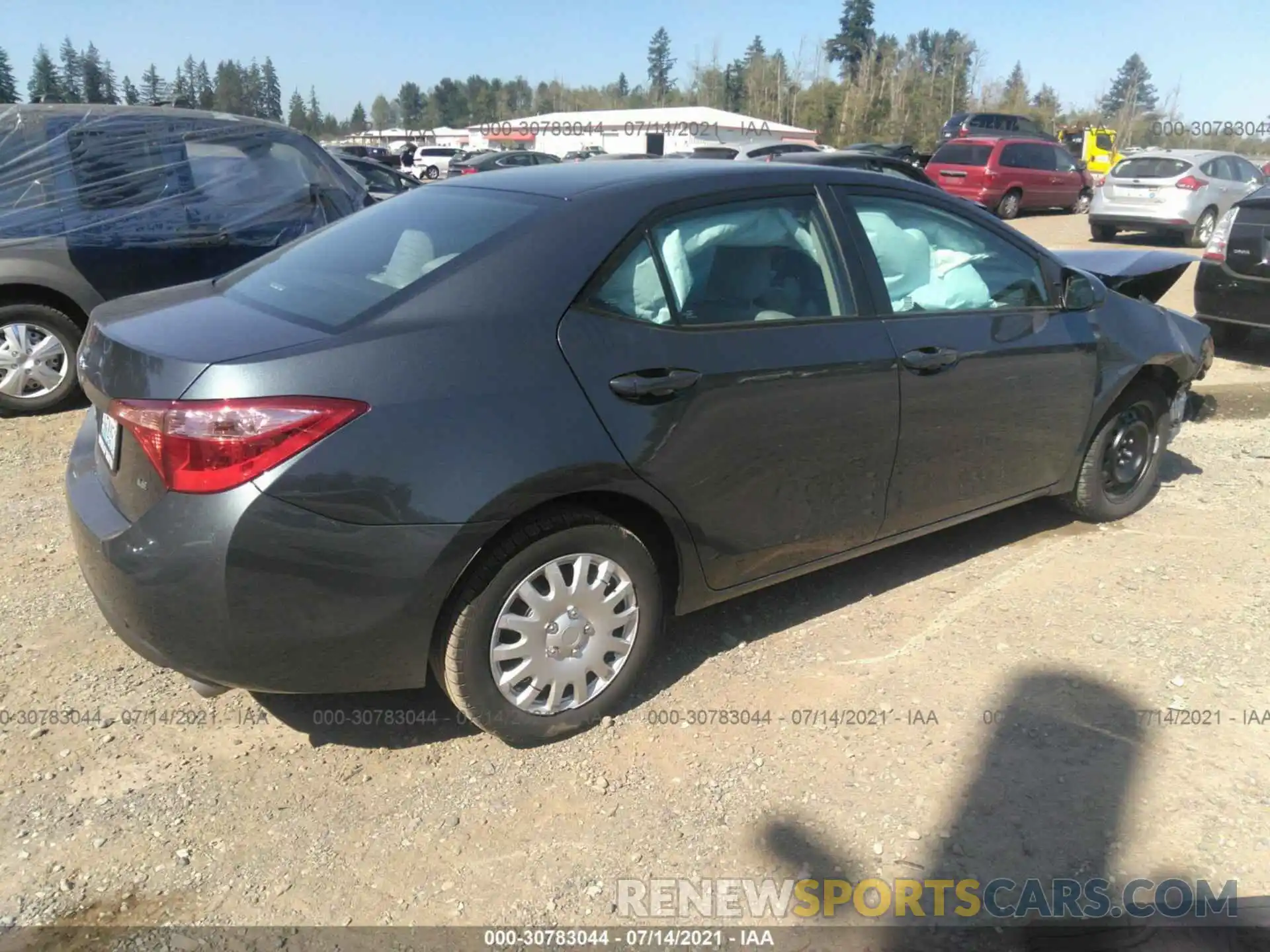 4 Photograph of a damaged car 2T1BURHE9KC187653 TOYOTA COROLLA 2019