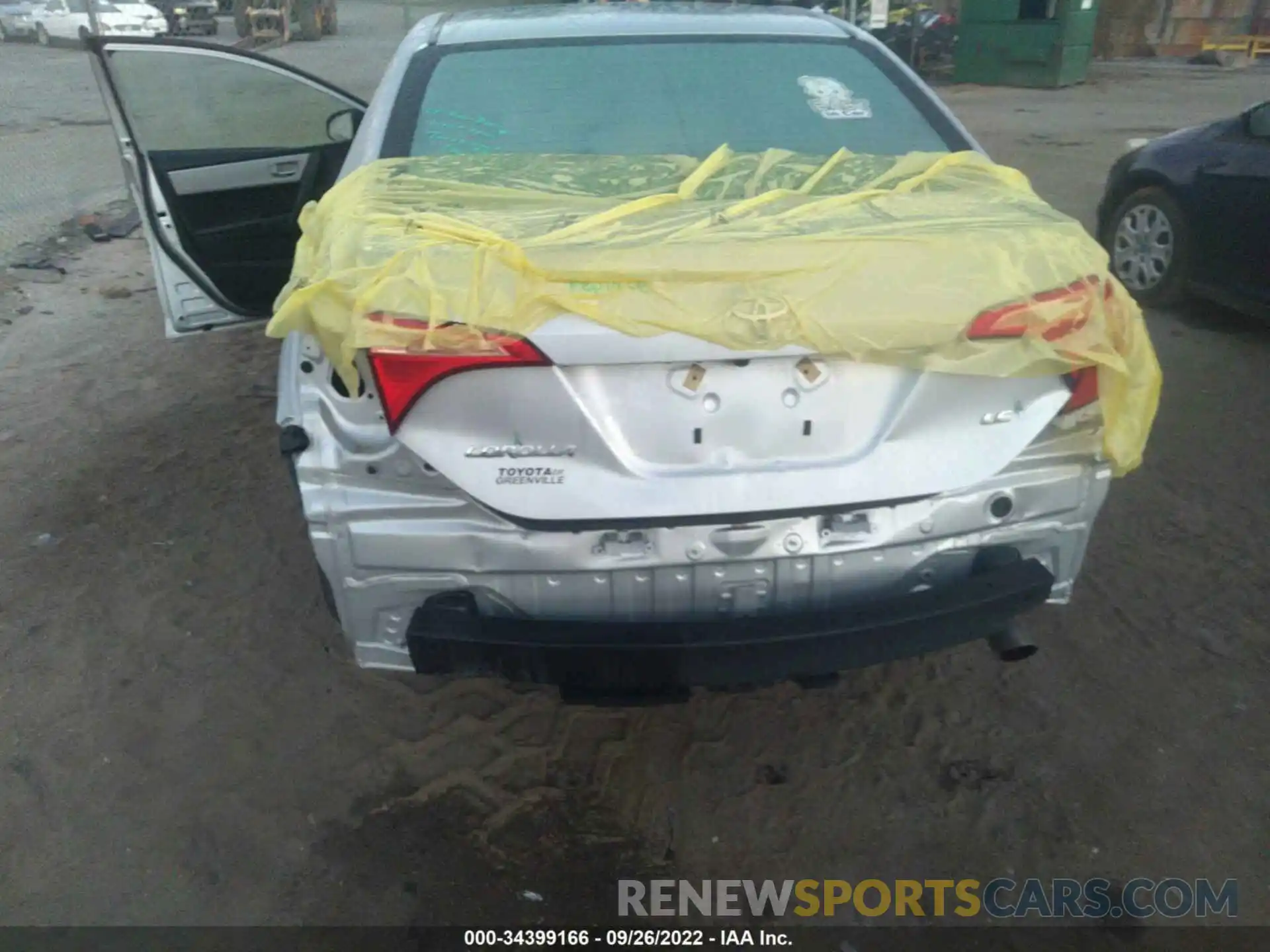 12 Photograph of a damaged car 2T1BURHE9KC187961 TOYOTA COROLLA 2019