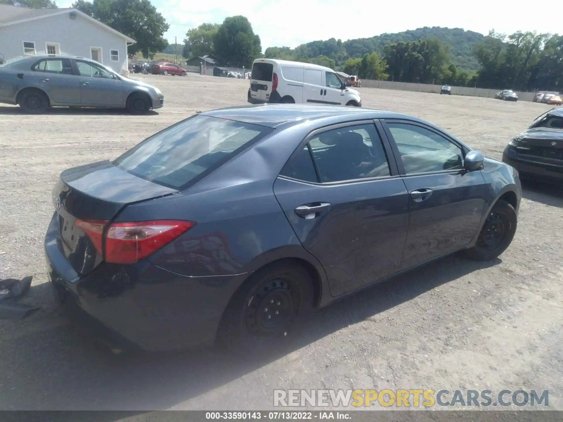 4 Photograph of a damaged car 2T1BURHE9KC189676 TOYOTA COROLLA 2019