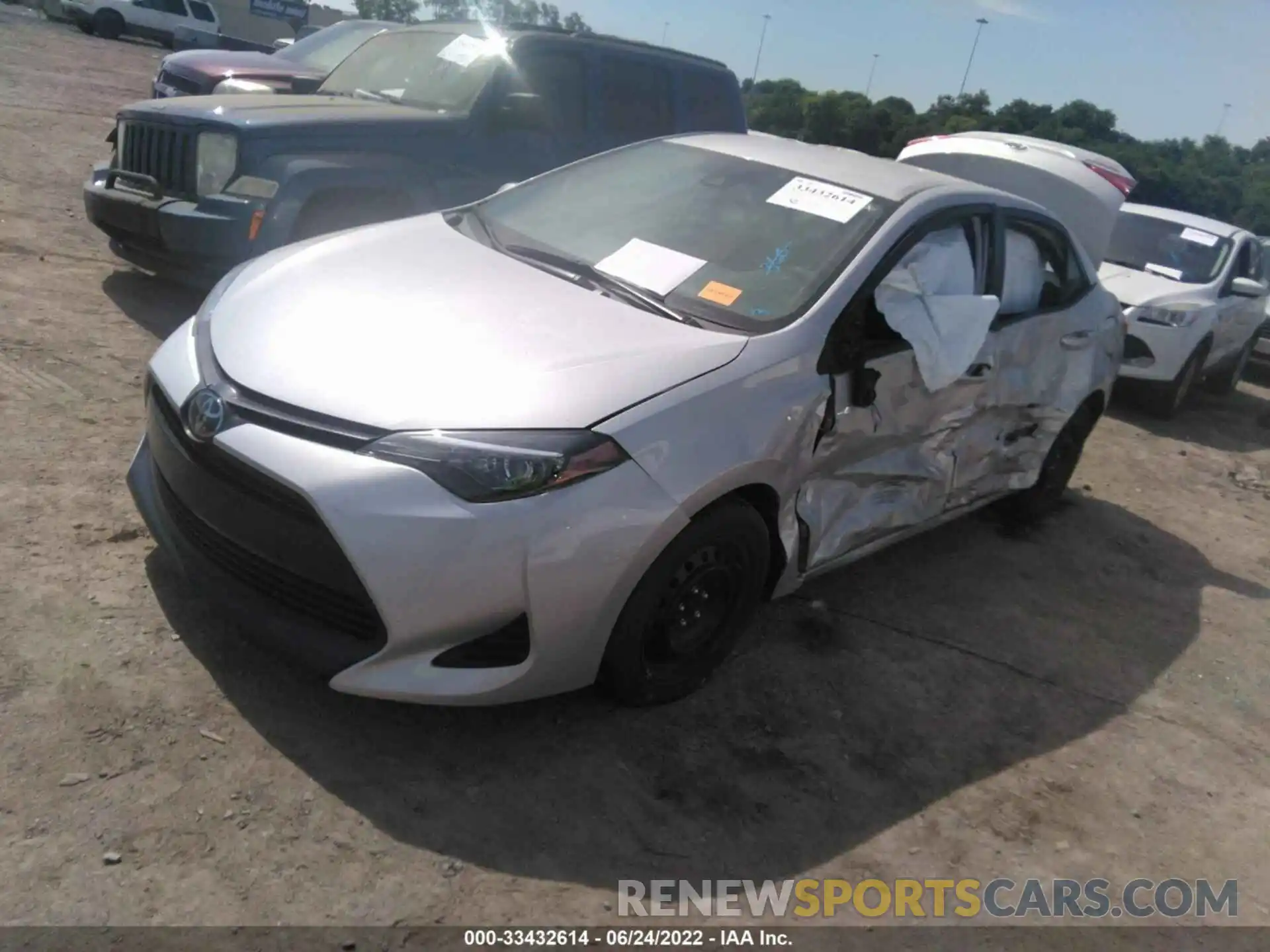 2 Photograph of a damaged car 2T1BURHE9KC190441 TOYOTA COROLLA 2019