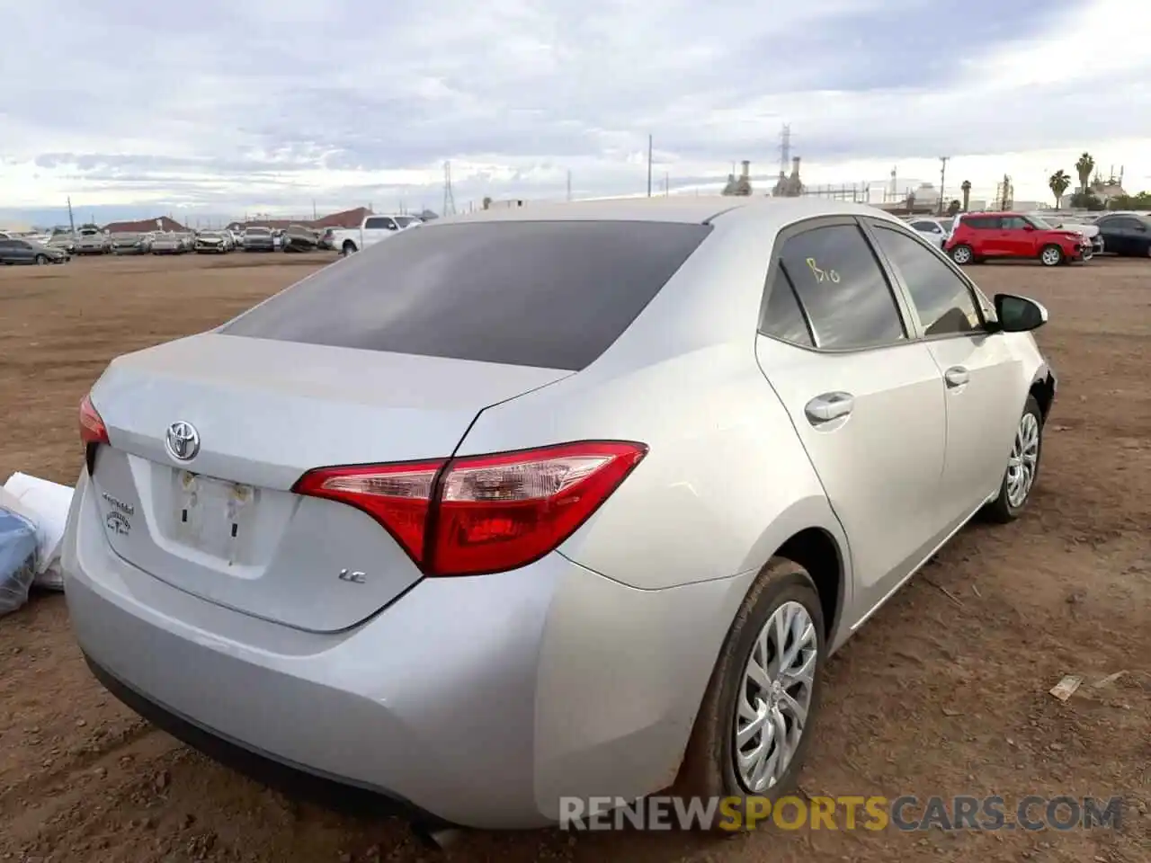 4 Photograph of a damaged car 2T1BURHE9KC190584 TOYOTA COROLLA 2019