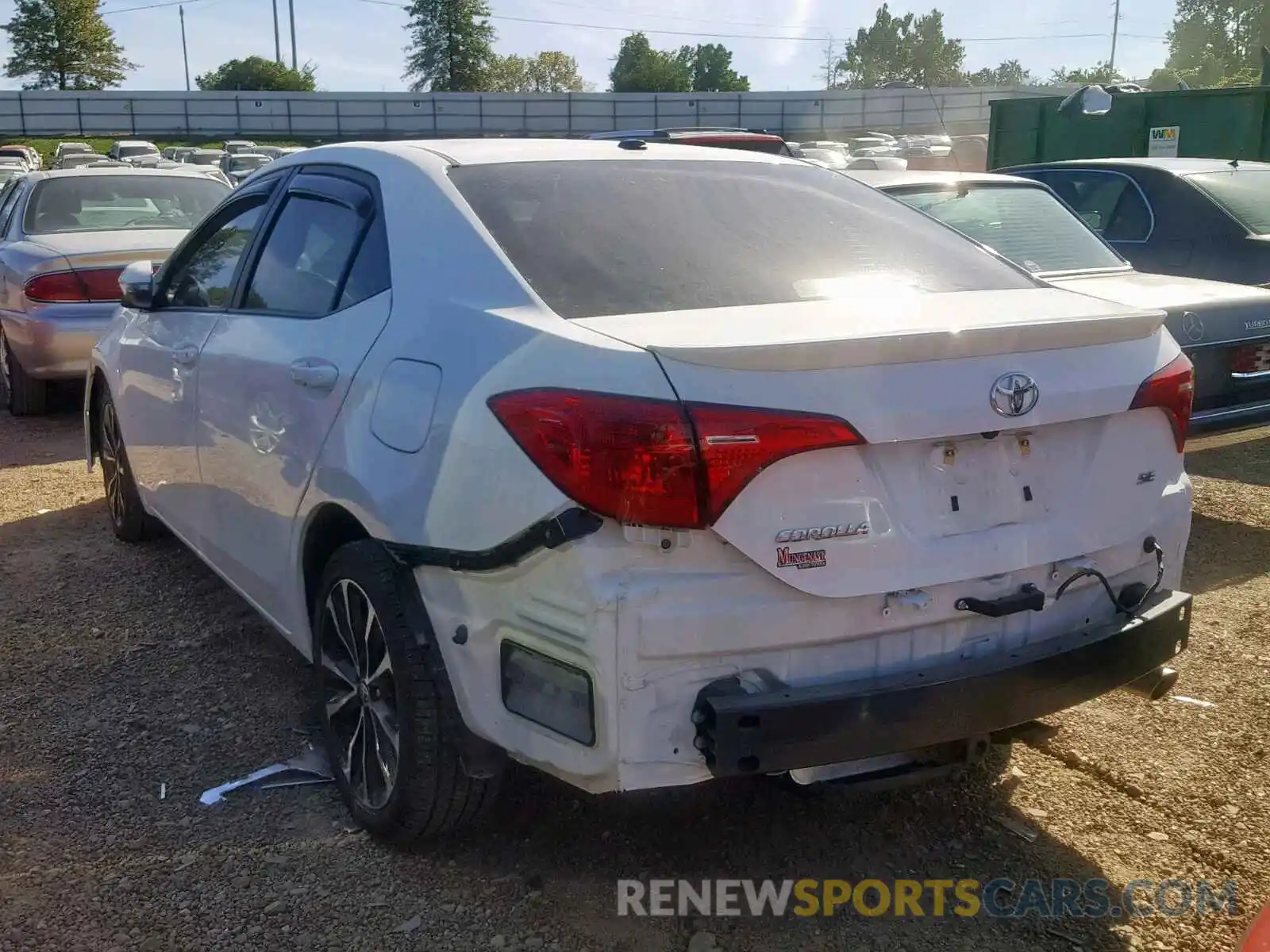 3 Photograph of a damaged car 2T1BURHE9KC190603 TOYOTA COROLLA 2019