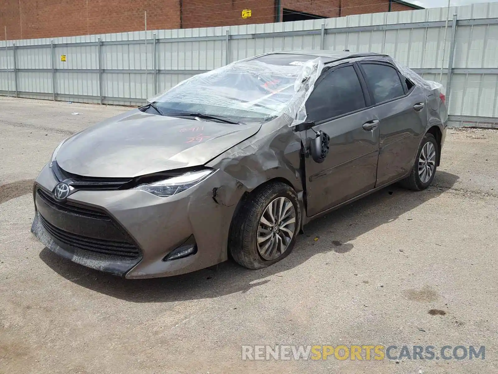 2 Photograph of a damaged car 2T1BURHE9KC190911 TOYOTA COROLLA 2019