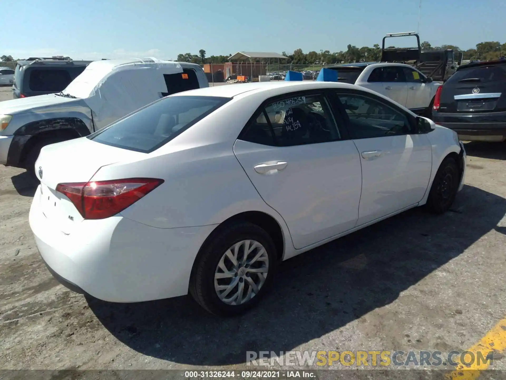 4 Photograph of a damaged car 2T1BURHE9KC191010 TOYOTA COROLLA 2019