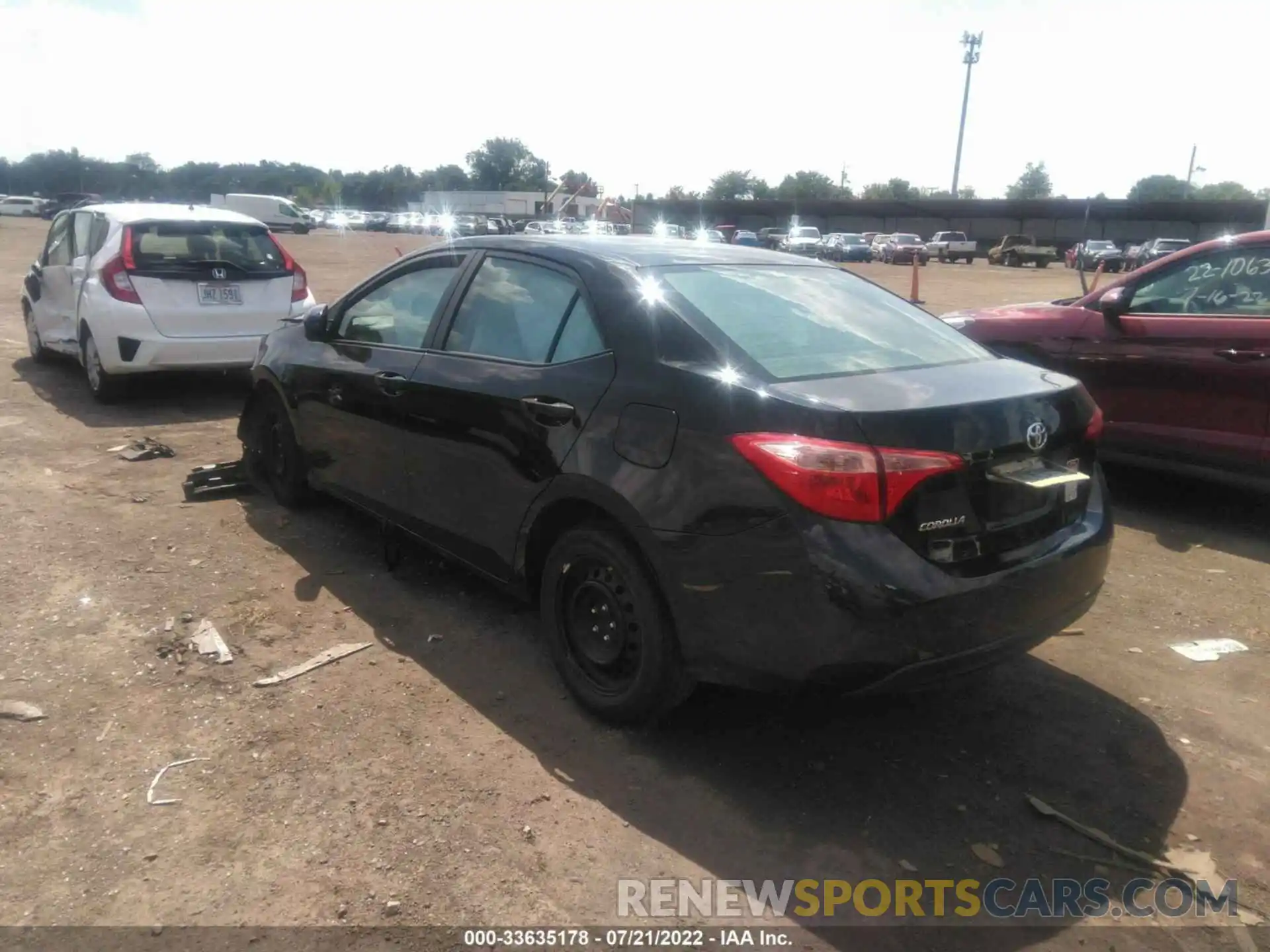 3 Photograph of a damaged car 2T1BURHE9KC192092 TOYOTA COROLLA 2019