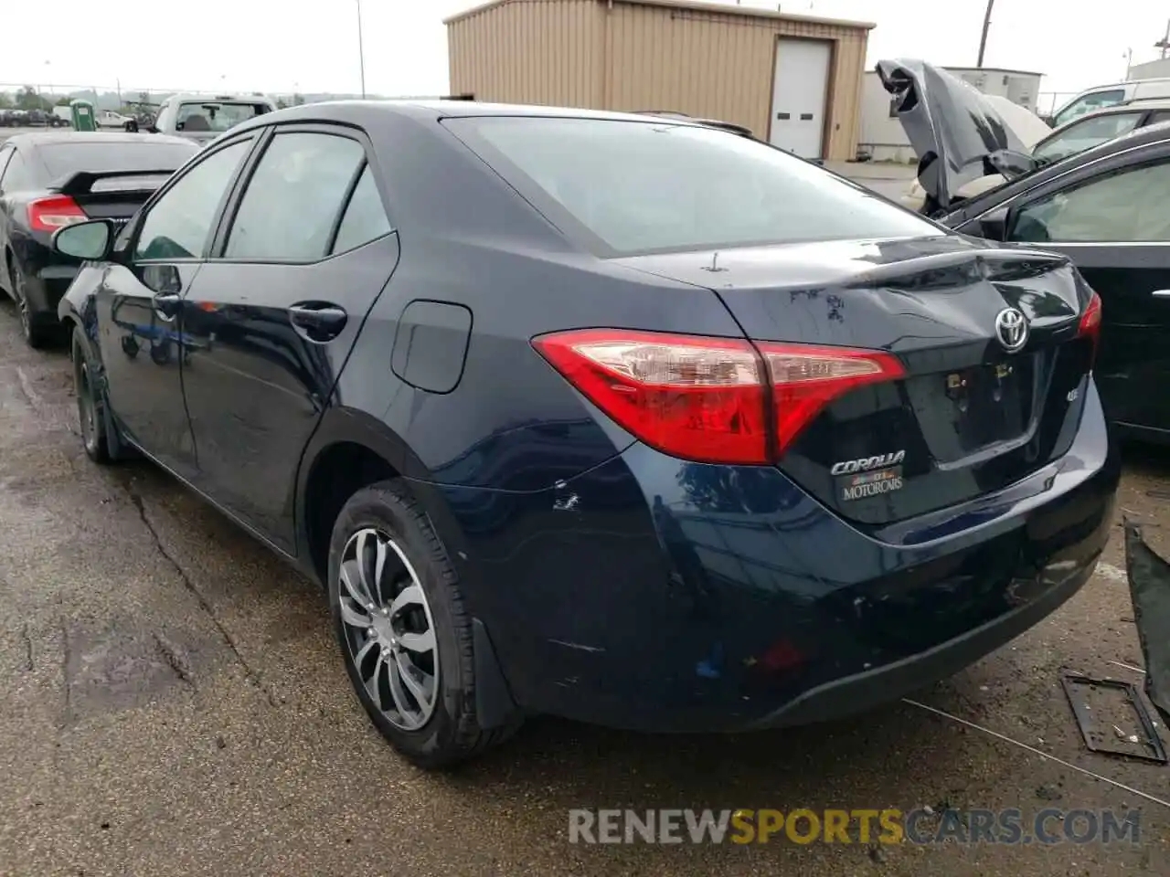 3 Photograph of a damaged car 2T1BURHE9KC192514 TOYOTA COROLLA 2019