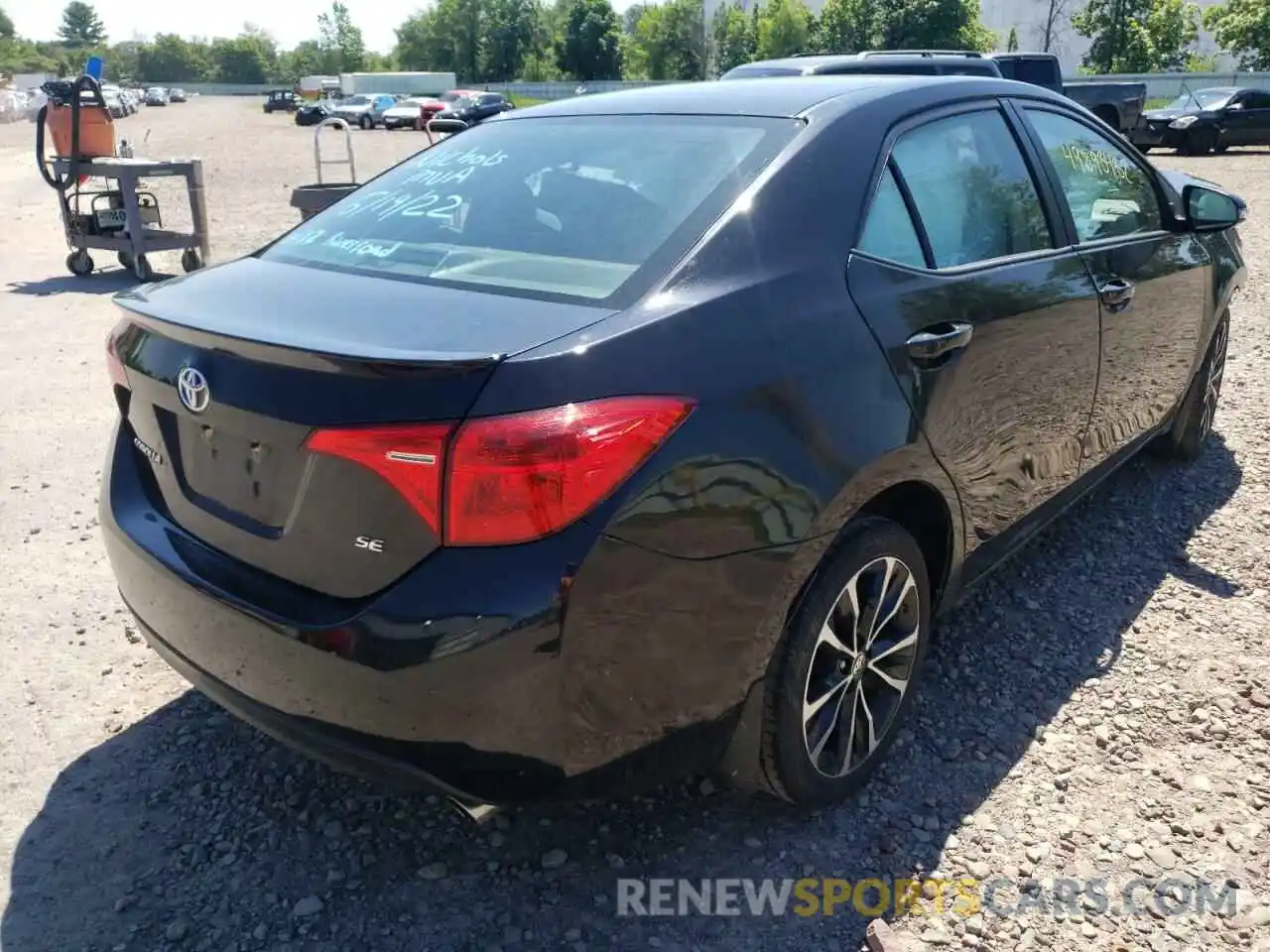 4 Photograph of a damaged car 2T1BURHE9KC192593 TOYOTA COROLLA 2019