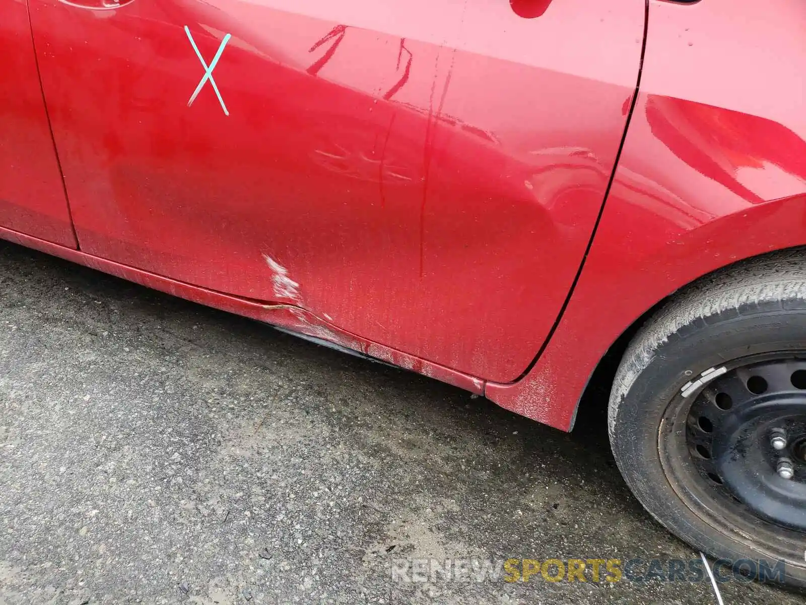 9 Photograph of a damaged car 2T1BURHE9KC193338 TOYOTA COROLLA 2019