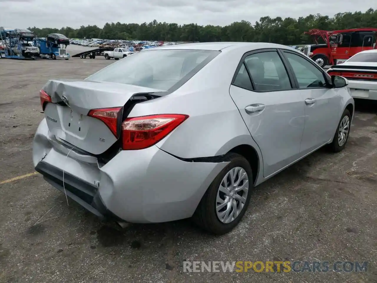 4 Photograph of a damaged car 2T1BURHE9KC194120 TOYOTA COROLLA 2019