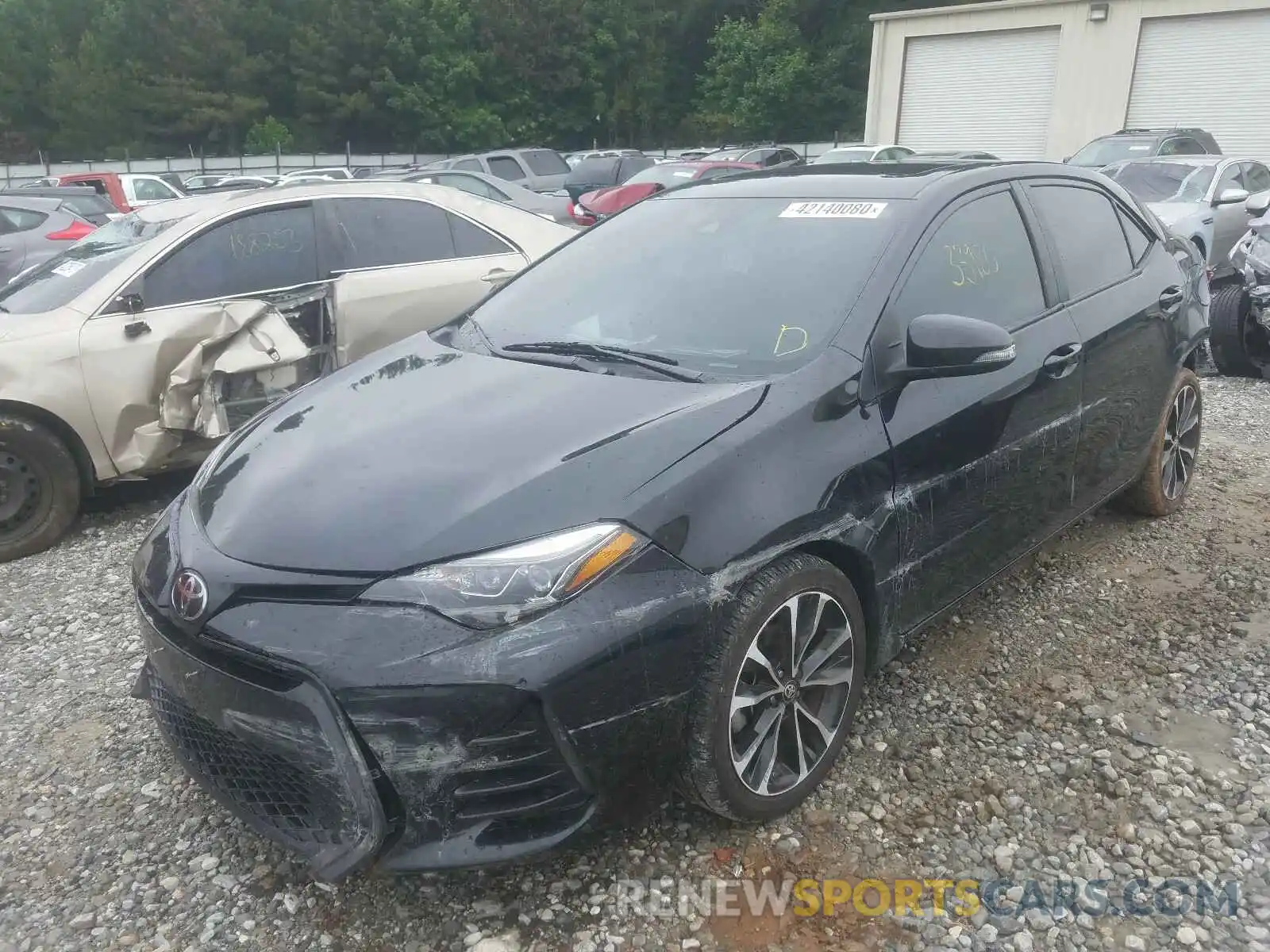 2 Photograph of a damaged car 2T1BURHE9KC195283 TOYOTA COROLLA 2019