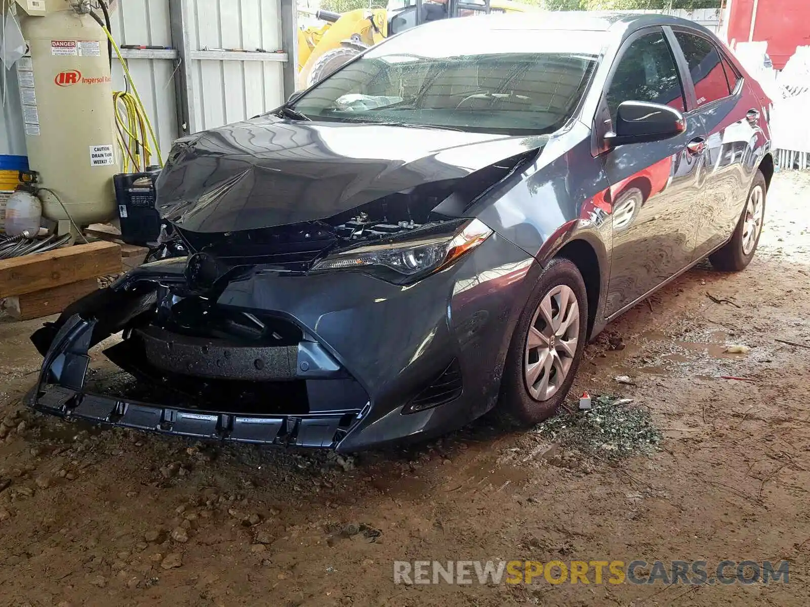 2 Photograph of a damaged car 2T1BURHE9KC195316 TOYOTA COROLLA 2019