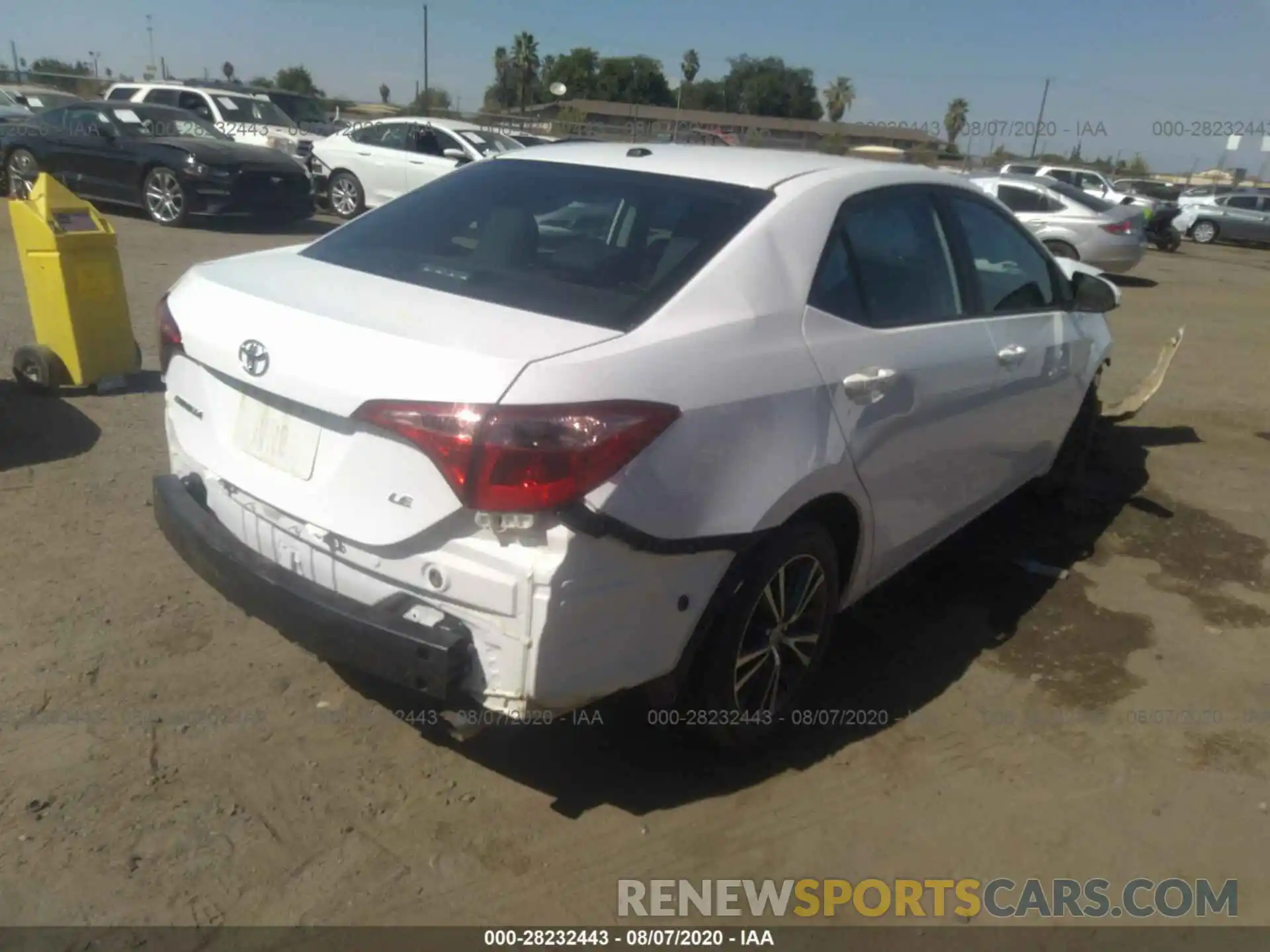 4 Photograph of a damaged car 2T1BURHE9KC195591 TOYOTA COROLLA 2019