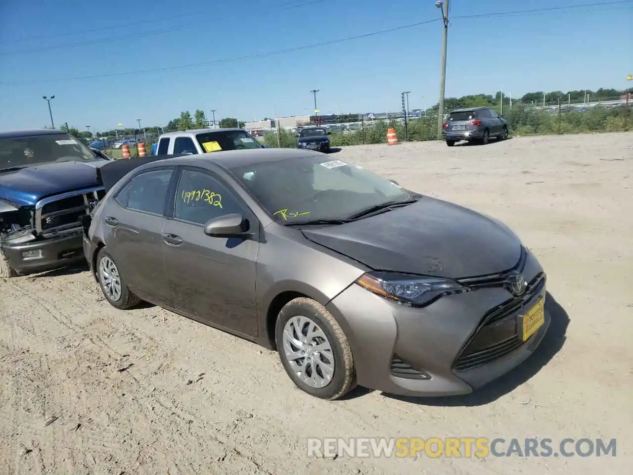 1 Photograph of a damaged car 2T1BURHE9KC195641 TOYOTA COROLLA 2019