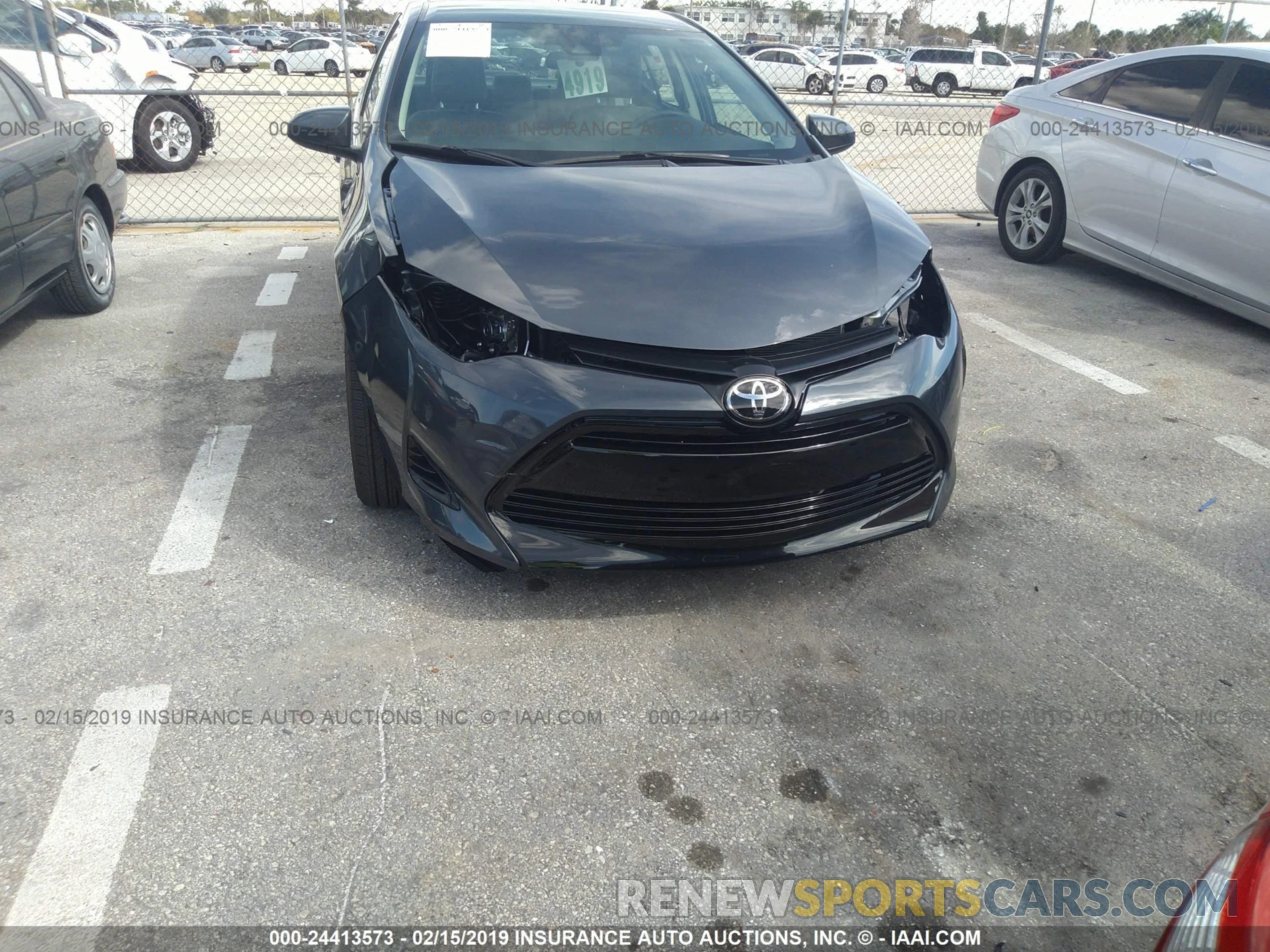 6 Photograph of a damaged car 2T1BURHE9KC198992 TOYOTA COROLLA 2019