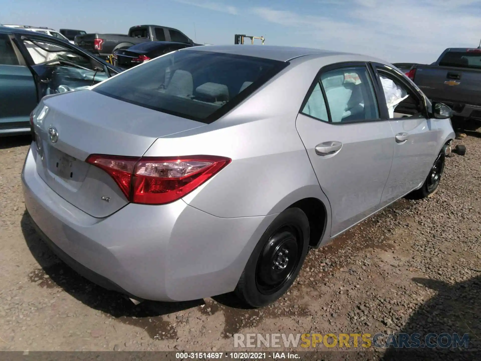 4 Photograph of a damaged car 2T1BURHE9KC199219 TOYOTA COROLLA 2019