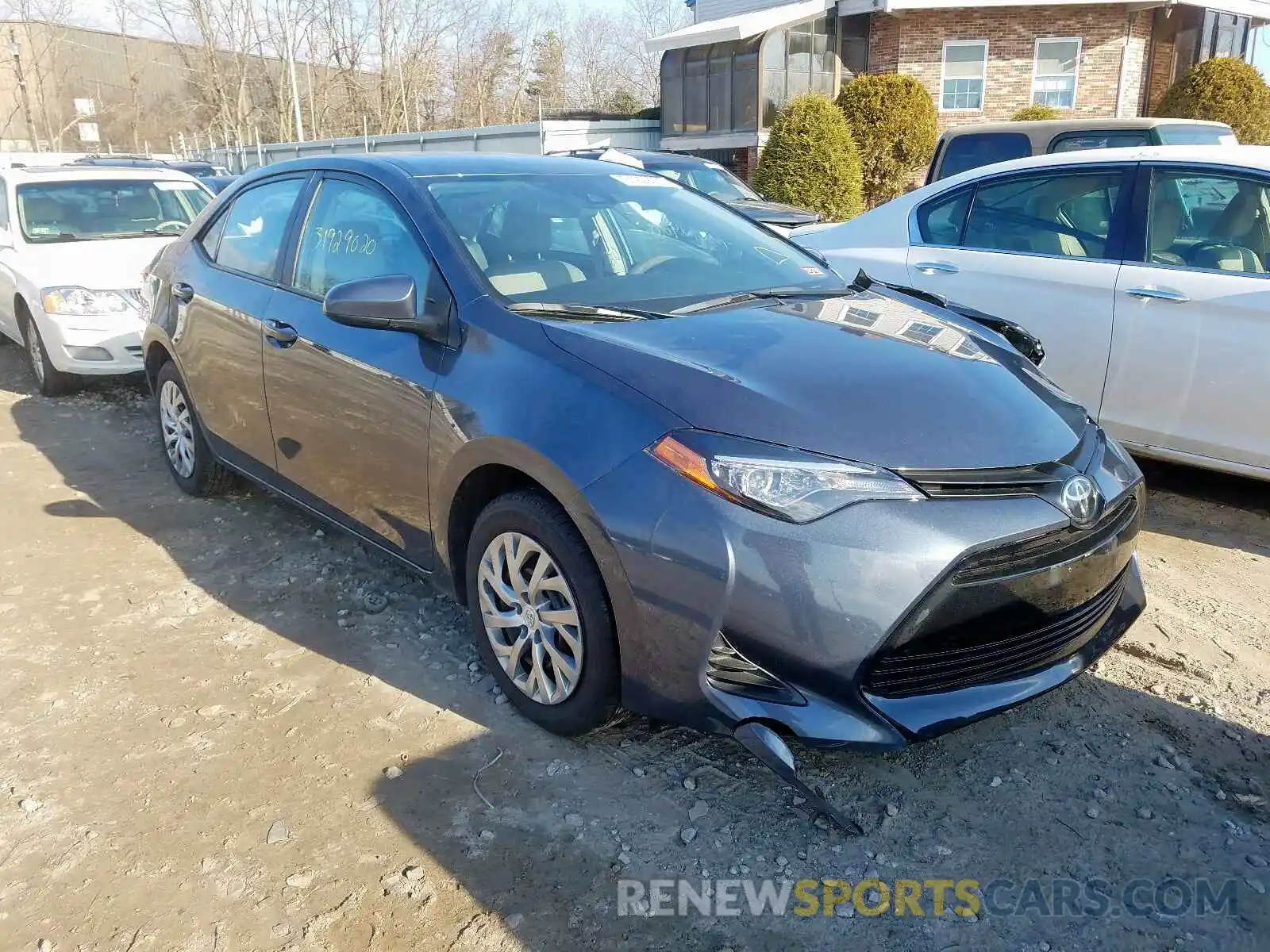 1 Photograph of a damaged car 2T1BURHE9KC199639 TOYOTA COROLLA 2019