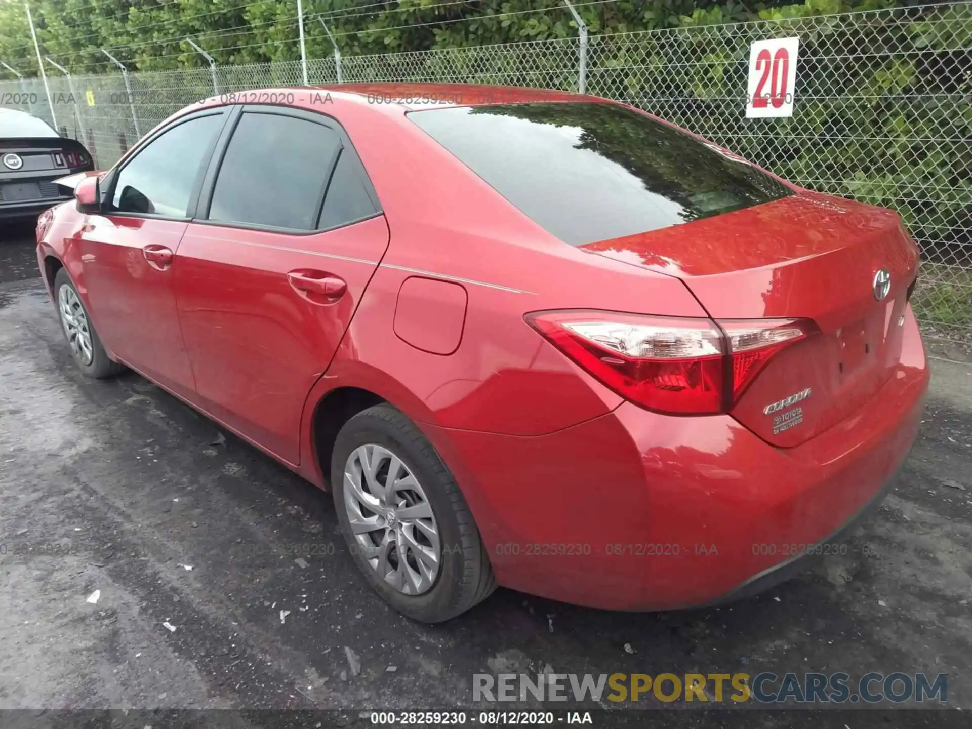 3 Photograph of a damaged car 2T1BURHE9KC199740 TOYOTA COROLLA 2019