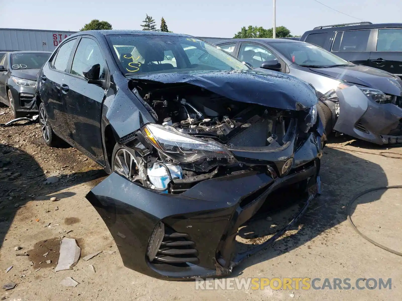 1 Photograph of a damaged car 2T1BURHE9KC199883 TOYOTA COROLLA 2019