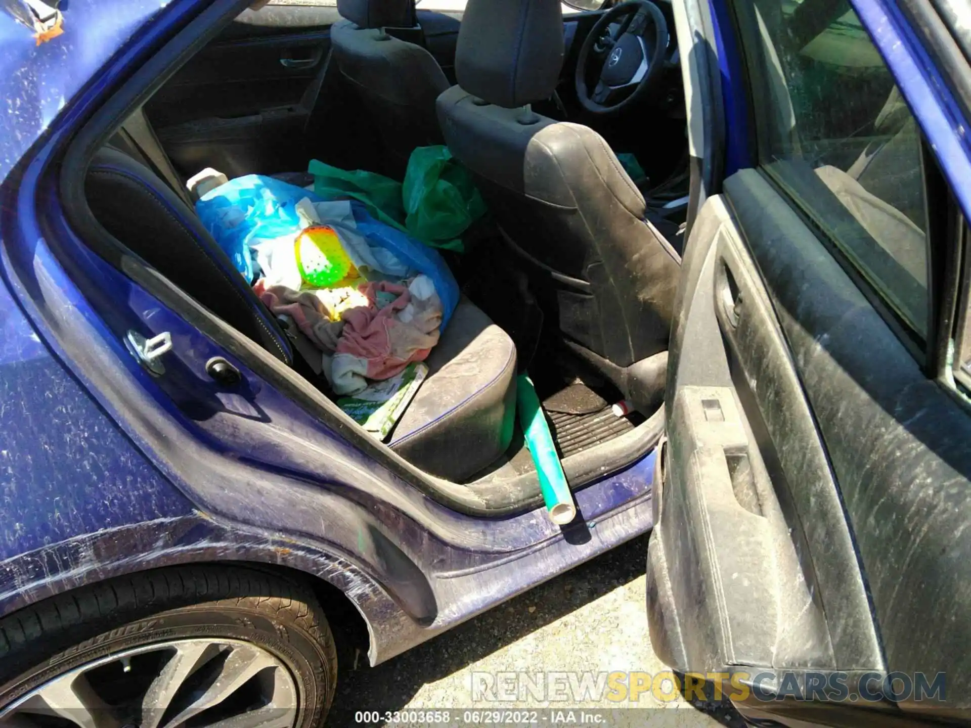 8 Photograph of a damaged car 2T1BURHE9KC201051 TOYOTA COROLLA 2019