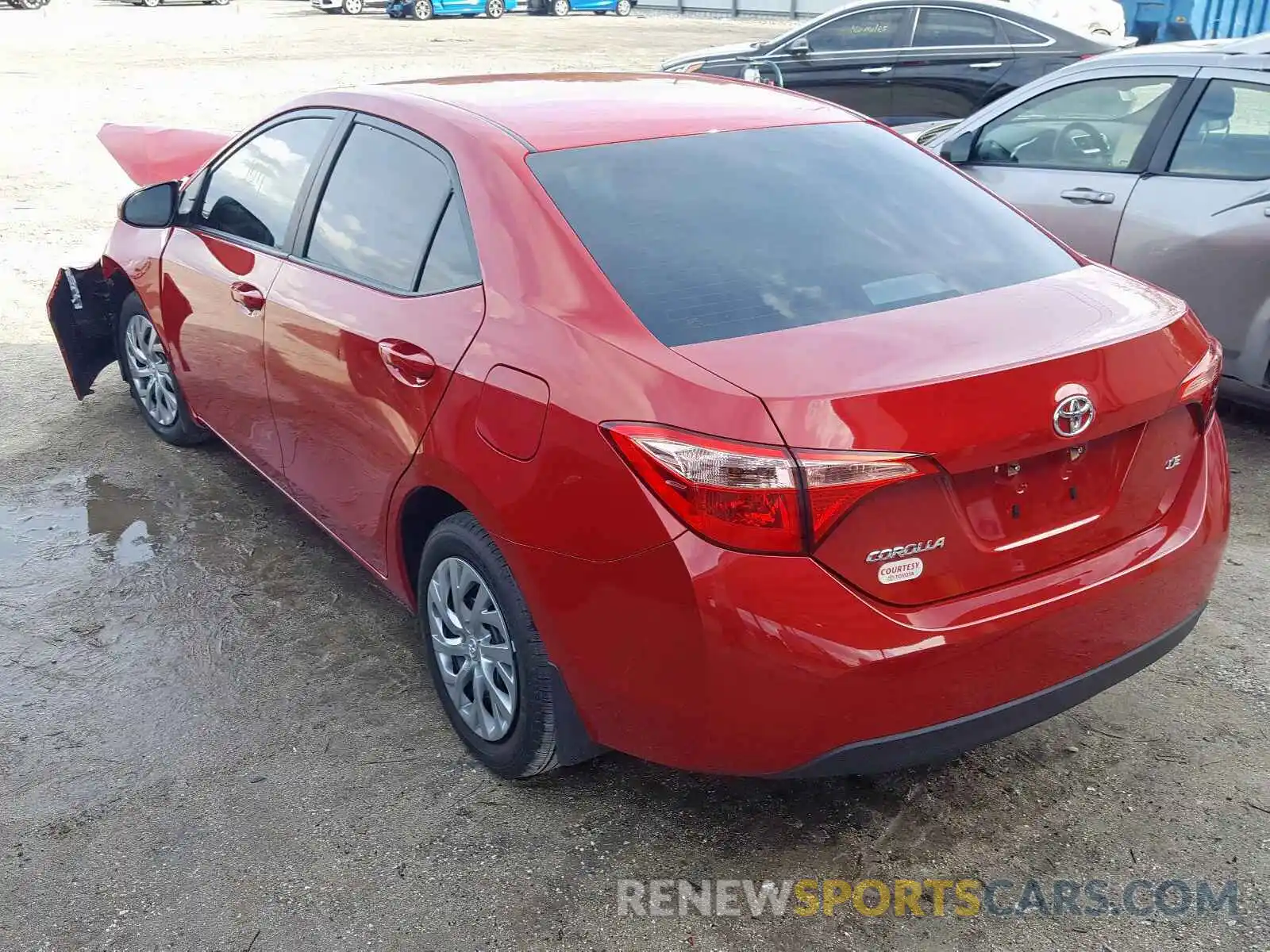 3 Photograph of a damaged car 2T1BURHE9KC201194 TOYOTA COROLLA 2019