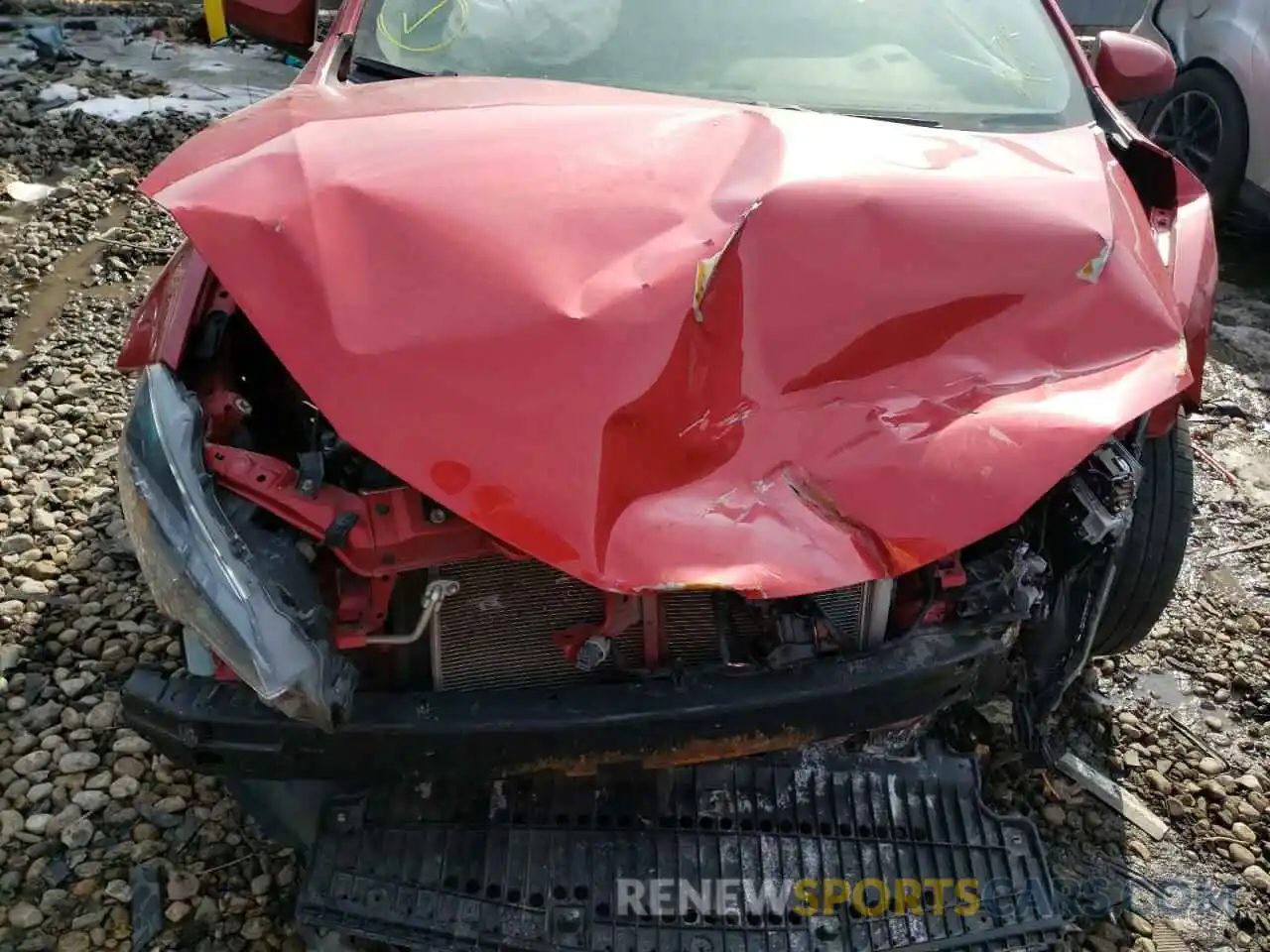 9 Photograph of a damaged car 2T1BURHE9KC202006 TOYOTA COROLLA 2019