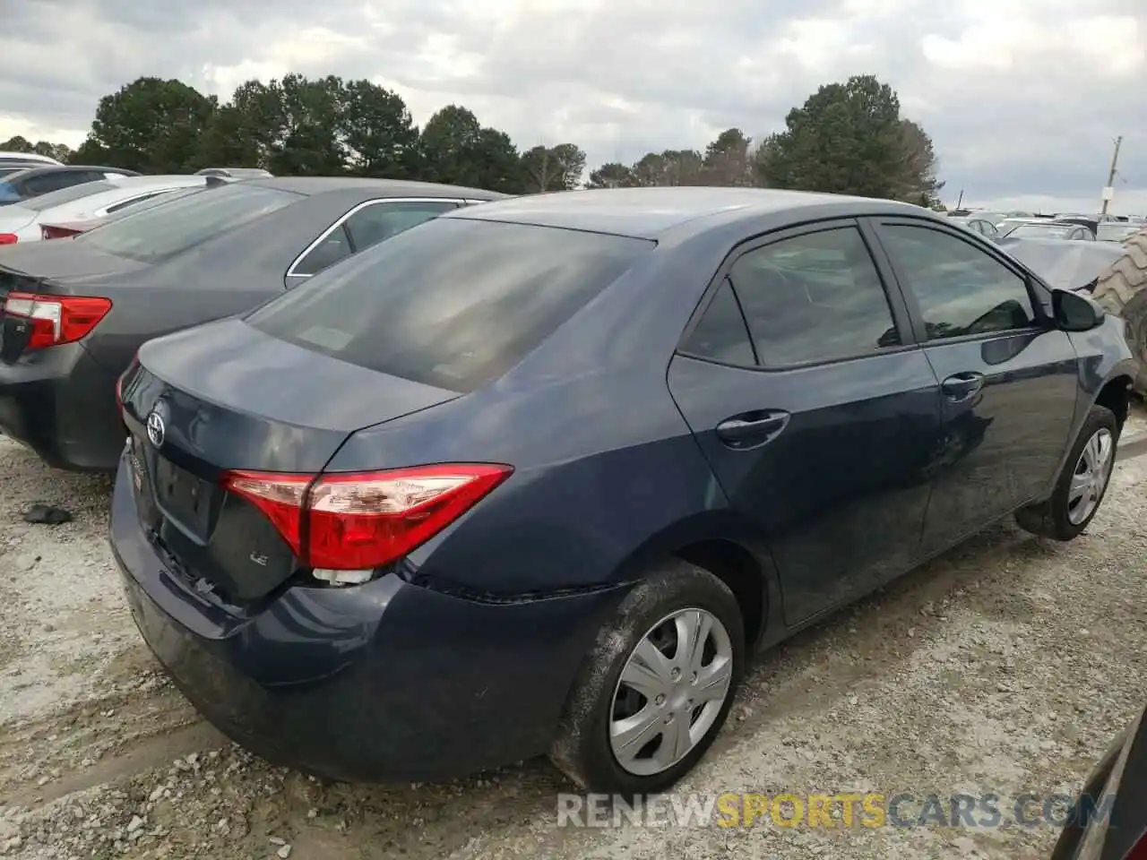 4 Photograph of a damaged car 2T1BURHE9KC202653 TOYOTA COROLLA 2019