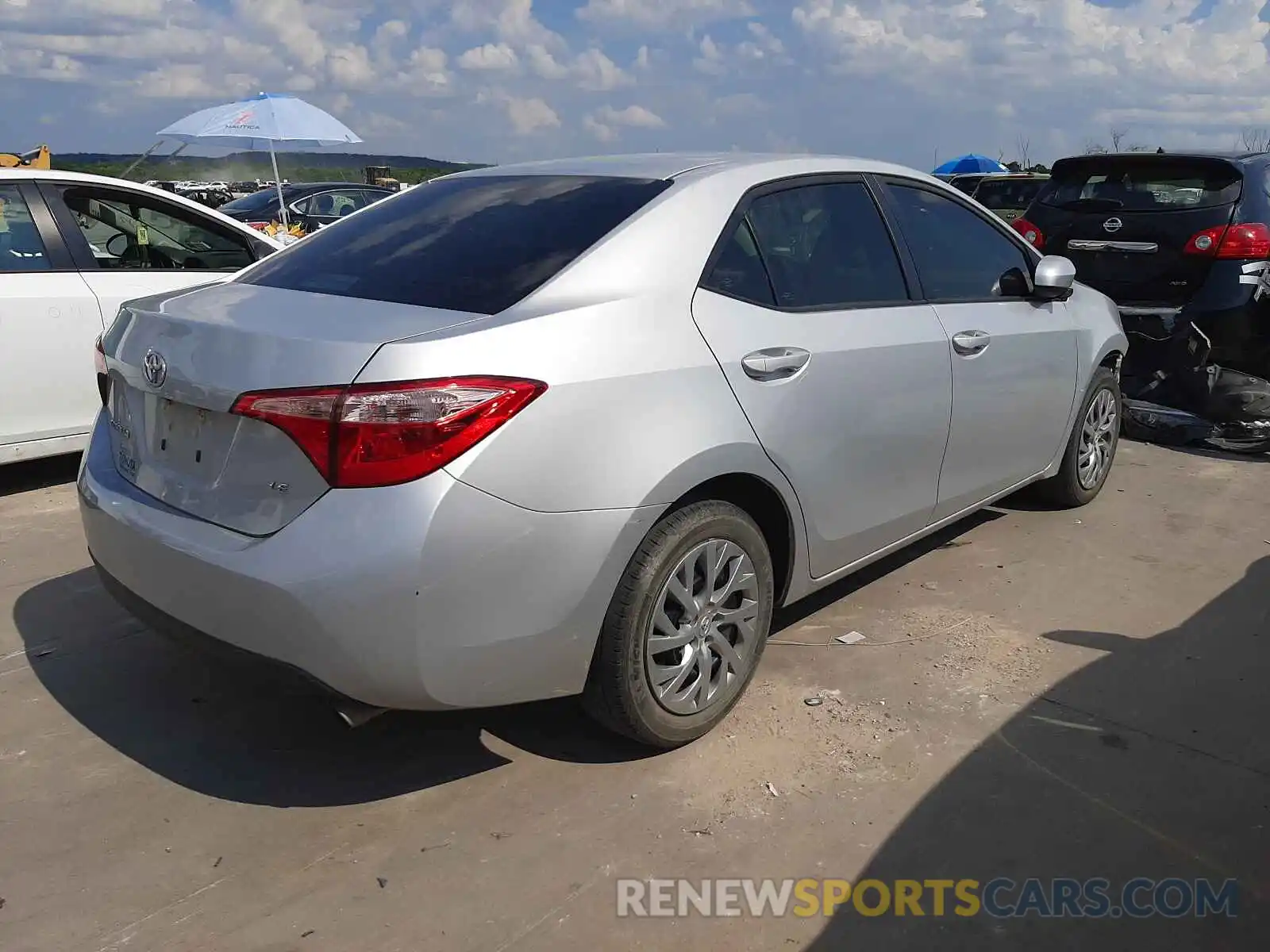 4 Photograph of a damaged car 2T1BURHE9KC203785 TOYOTA COROLLA 2019