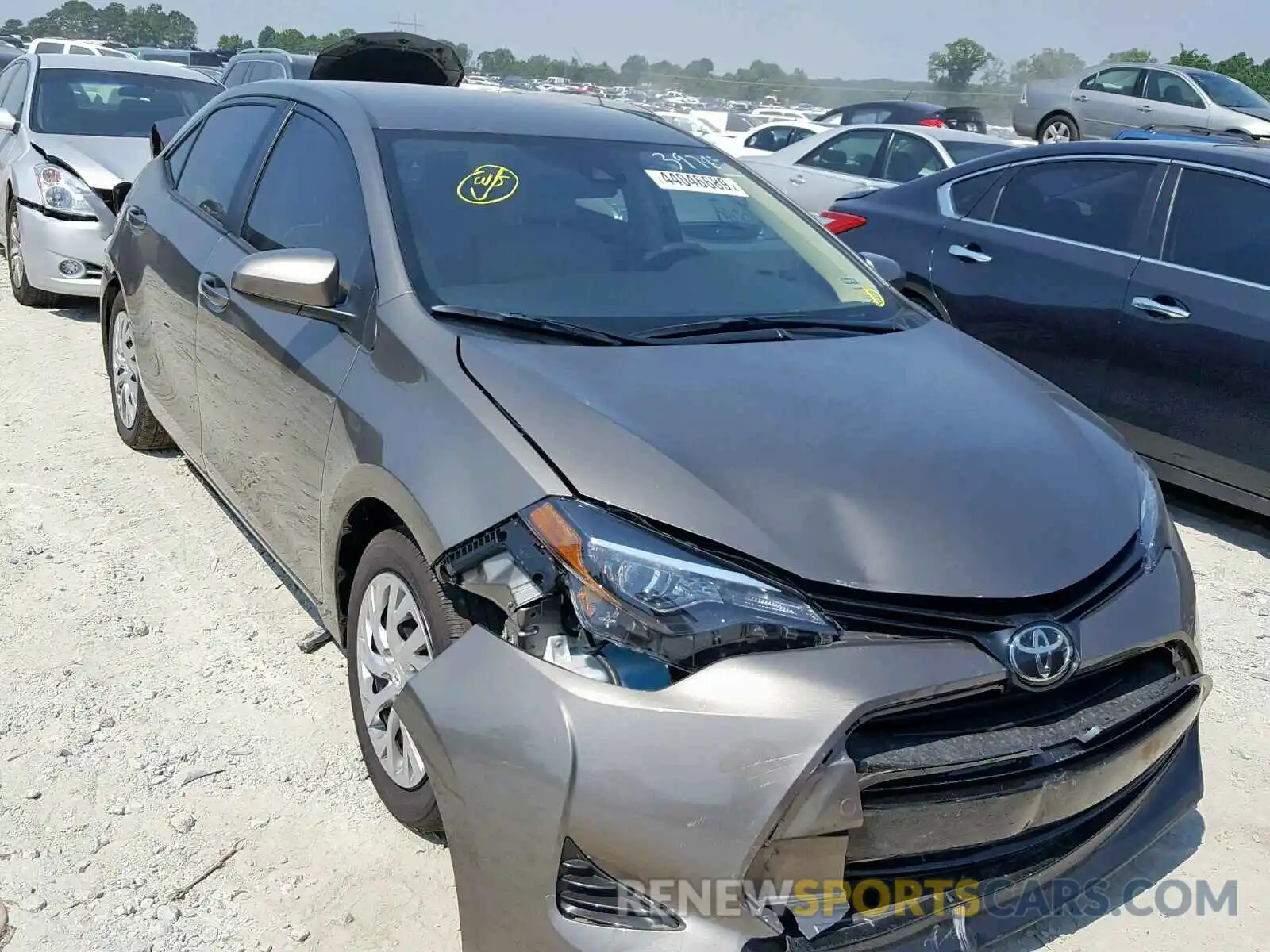 1 Photograph of a damaged car 2T1BURHE9KC203978 TOYOTA COROLLA 2019