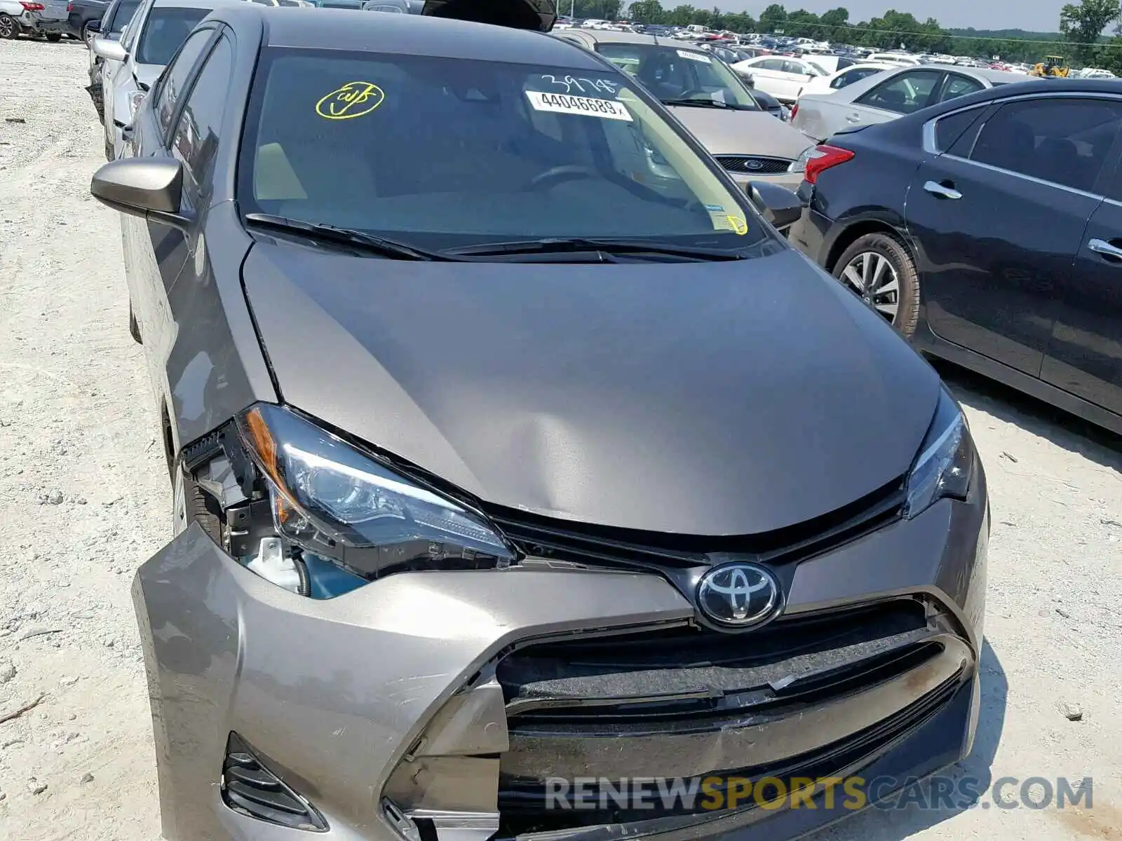 9 Photograph of a damaged car 2T1BURHE9KC203978 TOYOTA COROLLA 2019