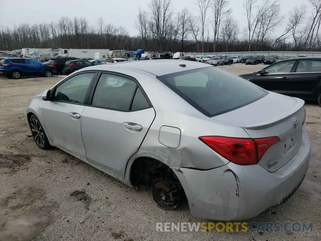 3 Photograph of a damaged car 2T1BURHE9KC204113 TOYOTA COROLLA 2019