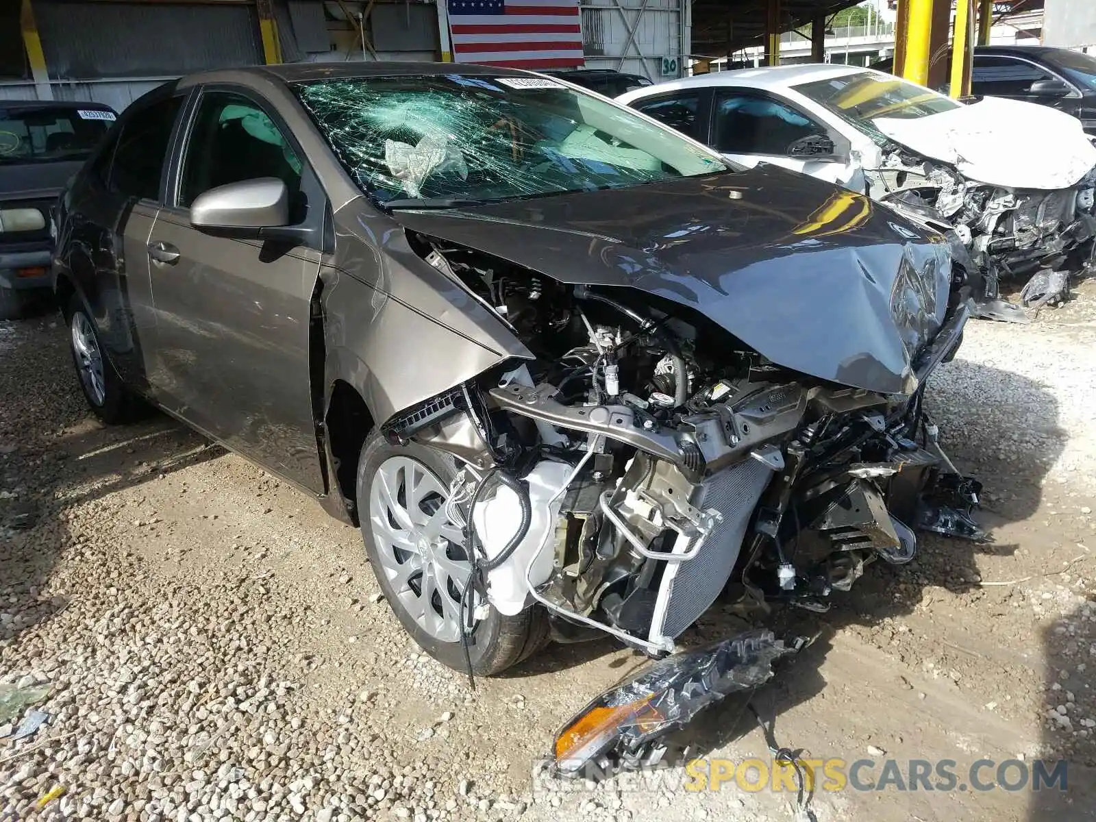 1 Фотография поврежденного автомобиля 2T1BURHE9KC204211 TOYOTA COROLLA 2019