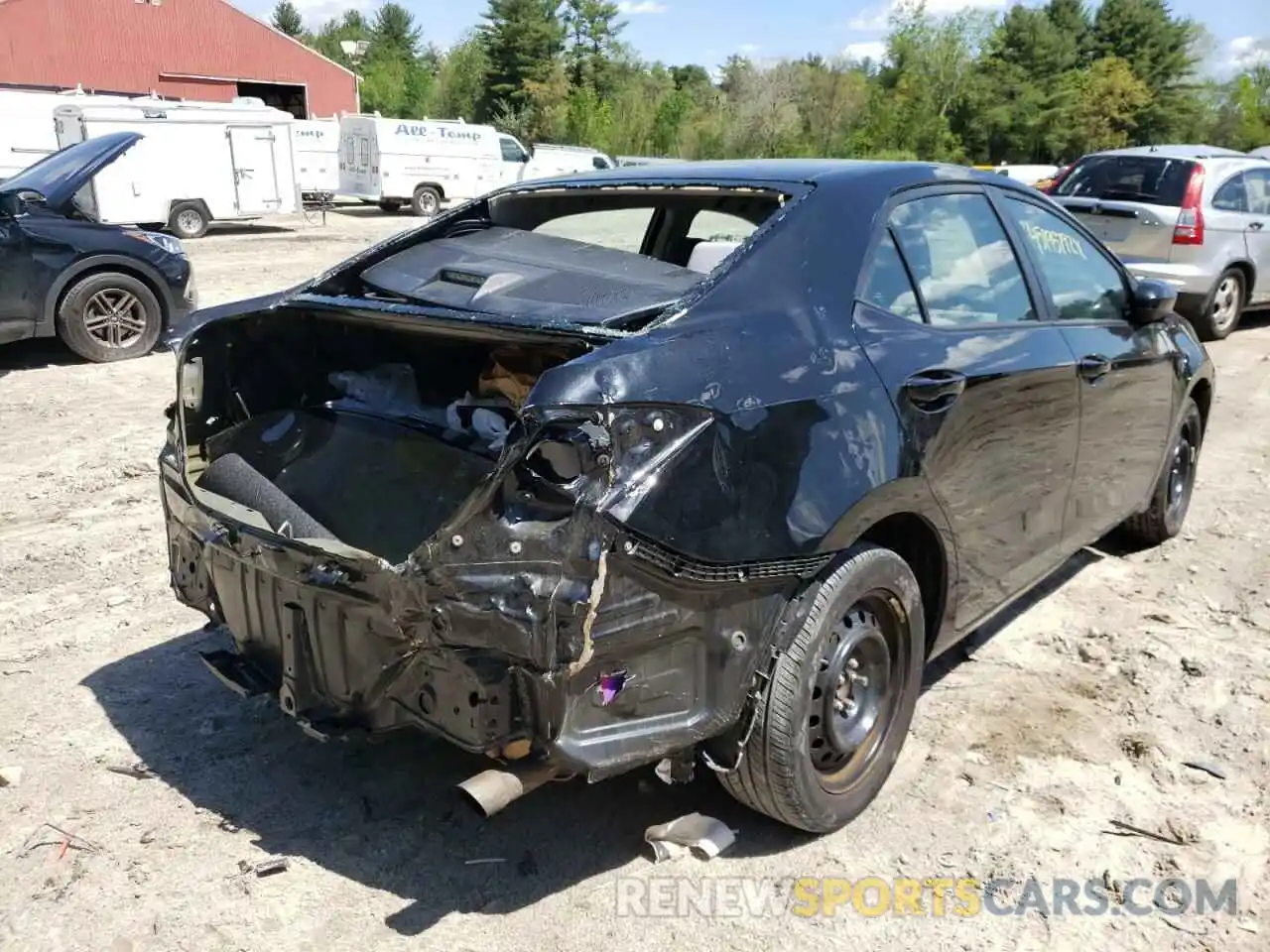 4 Photograph of a damaged car 2T1BURHE9KC204547 TOYOTA COROLLA 2019