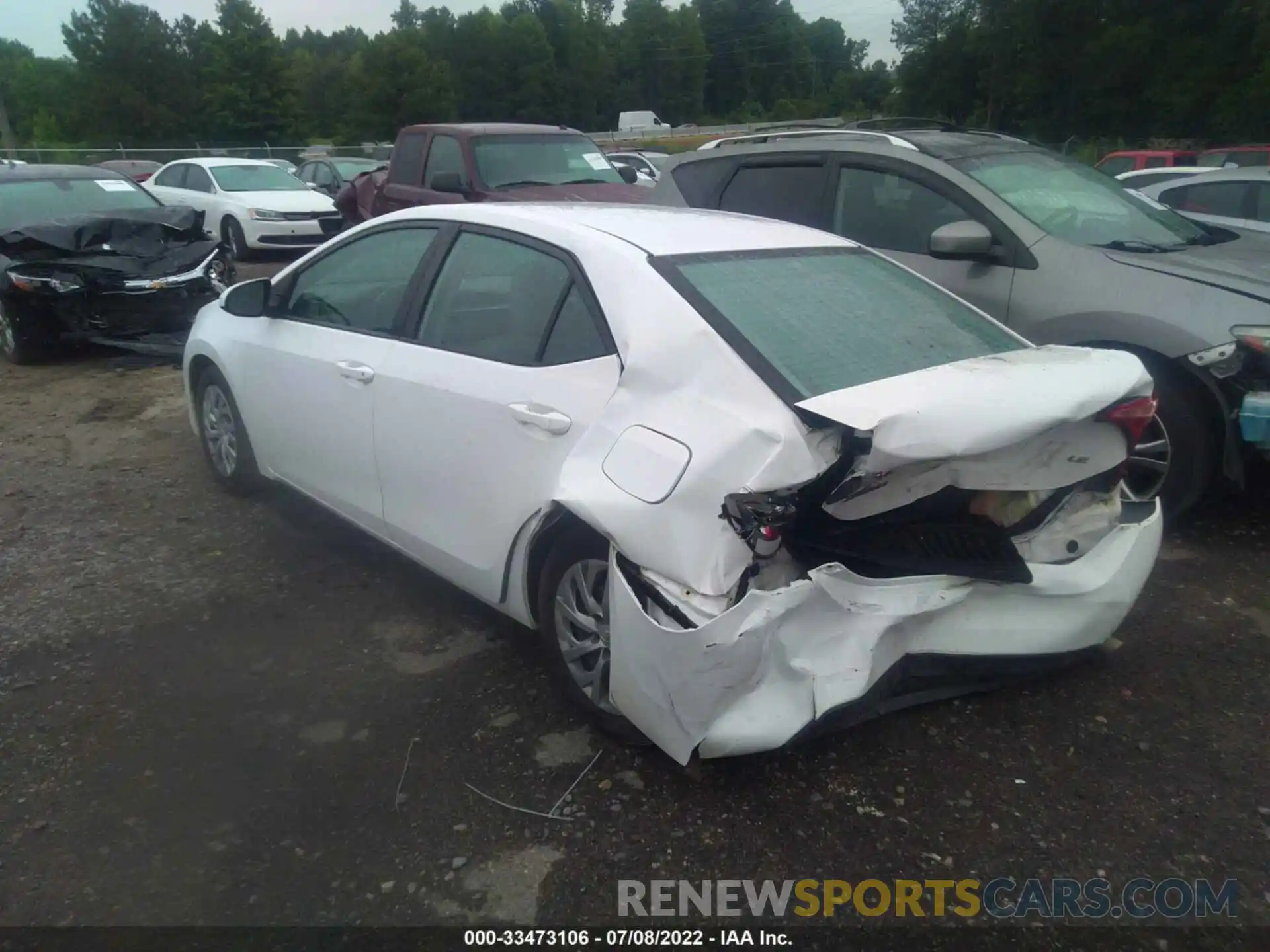 3 Photograph of a damaged car 2T1BURHE9KC204693 TOYOTA COROLLA 2019