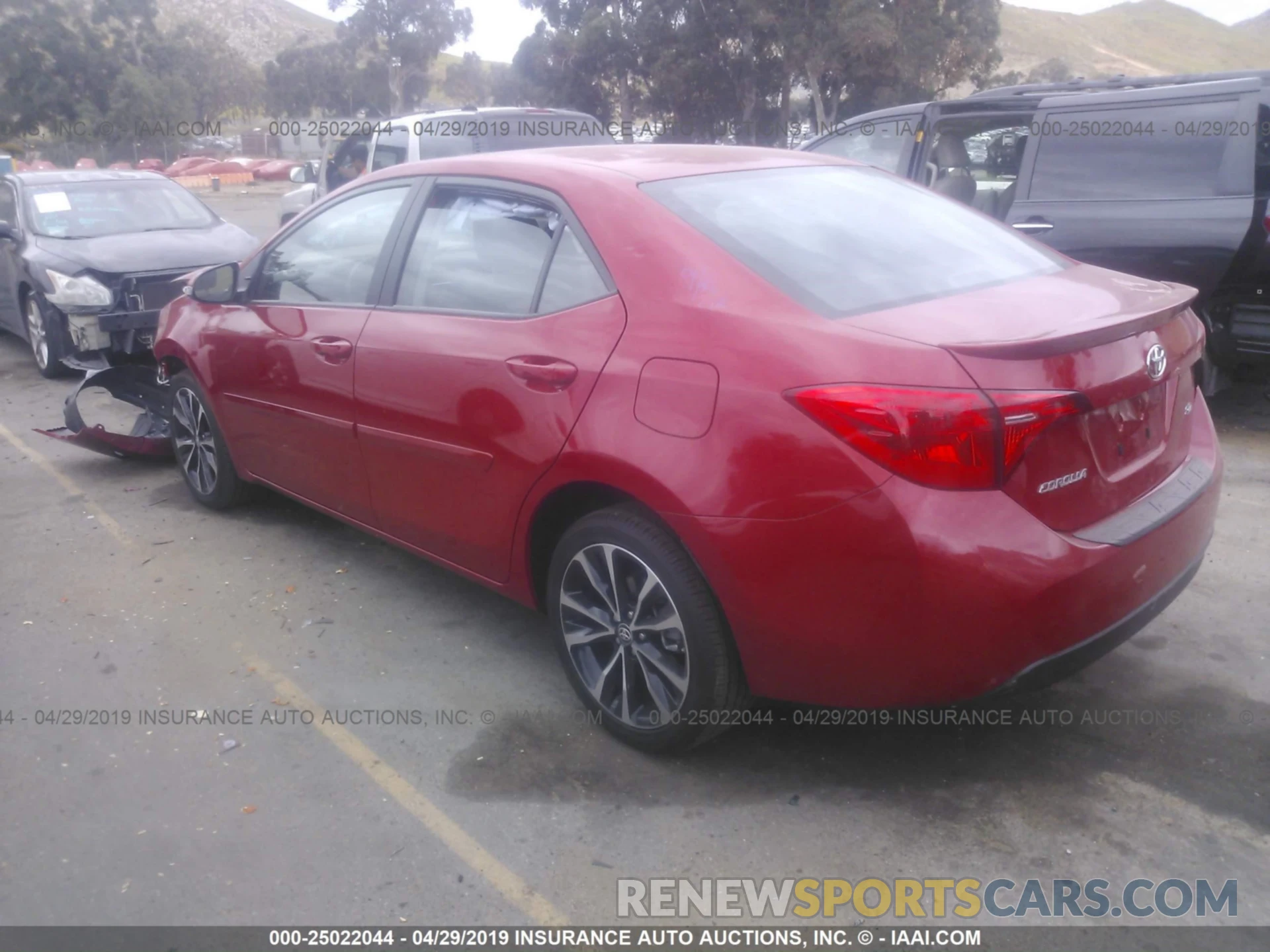 3 Photograph of a damaged car 2T1BURHE9KC205228 TOYOTA COROLLA 2019