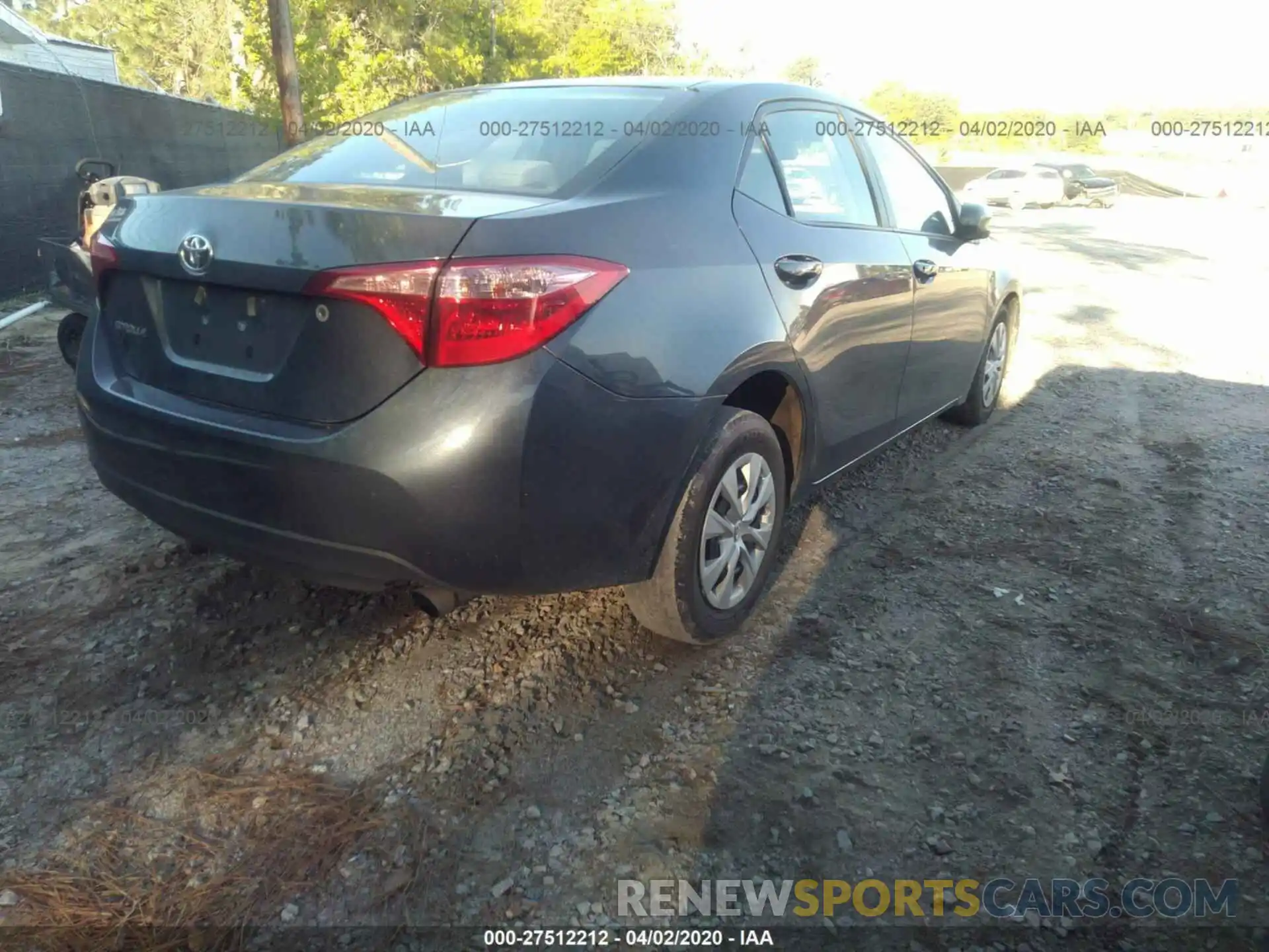 4 Photograph of a damaged car 2T1BURHE9KC206492 TOYOTA COROLLA 2019