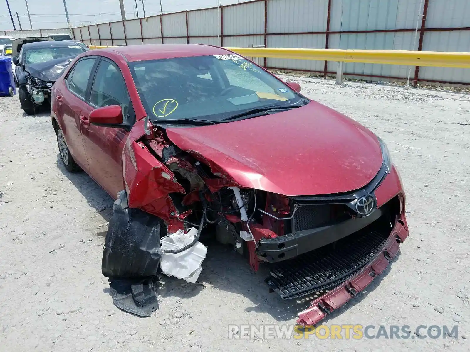 1 Photograph of a damaged car 2T1BURHE9KC207996 TOYOTA COROLLA 2019