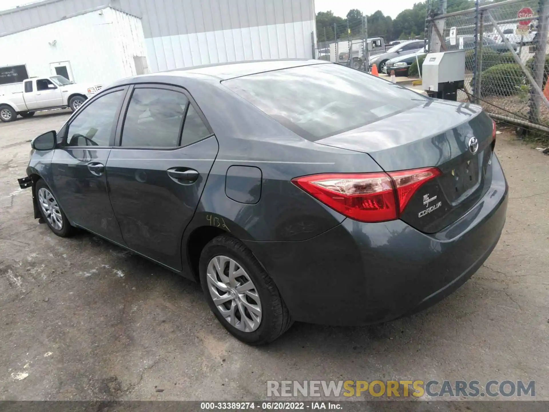 3 Photograph of a damaged car 2T1BURHE9KC208534 TOYOTA COROLLA 2019