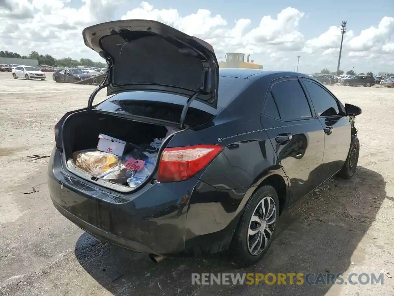 4 Photograph of a damaged car 2T1BURHE9KC209845 TOYOTA COROLLA 2019