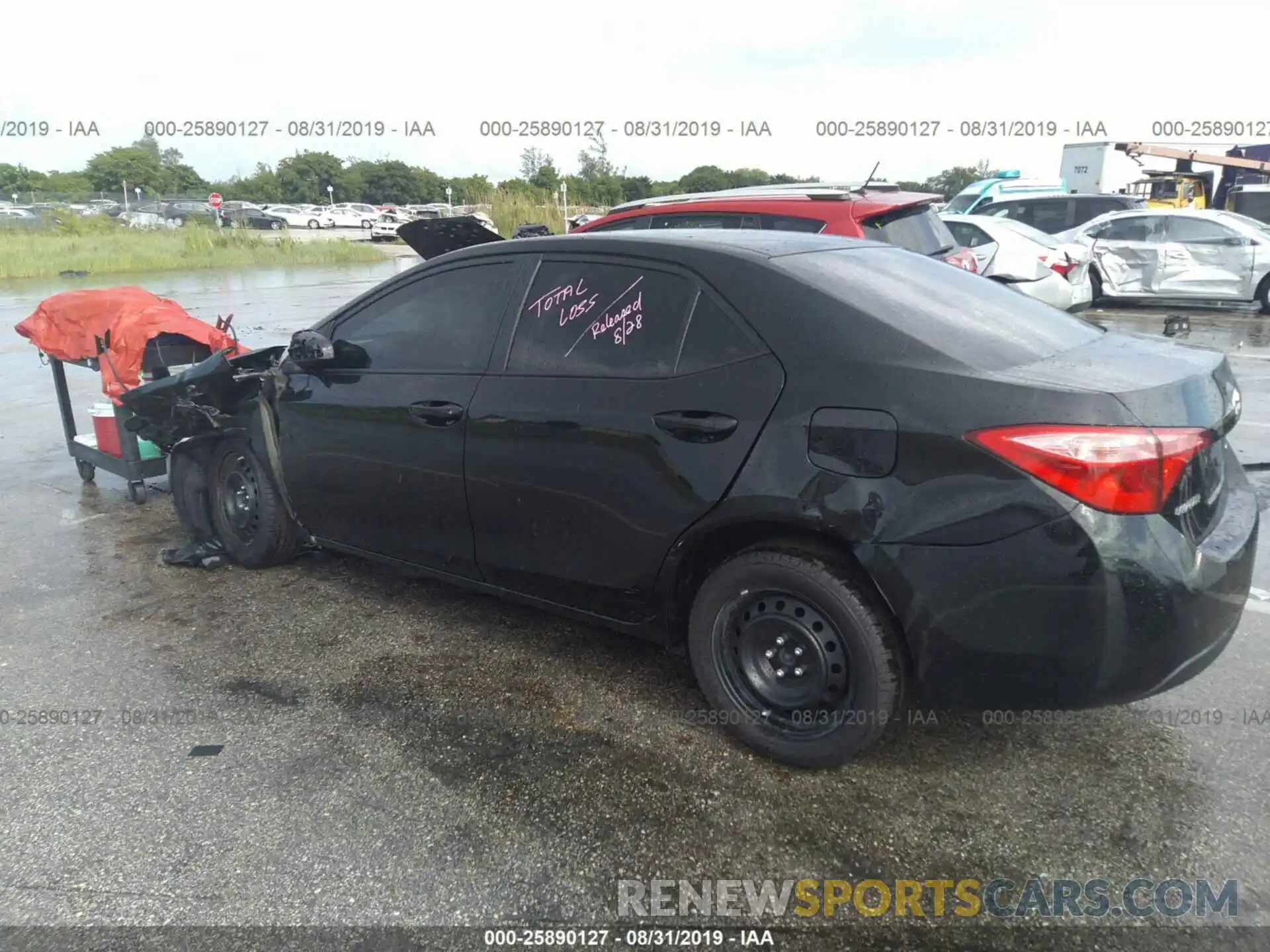 3 Photograph of a damaged car 2T1BURHE9KC210140 TOYOTA COROLLA 2019