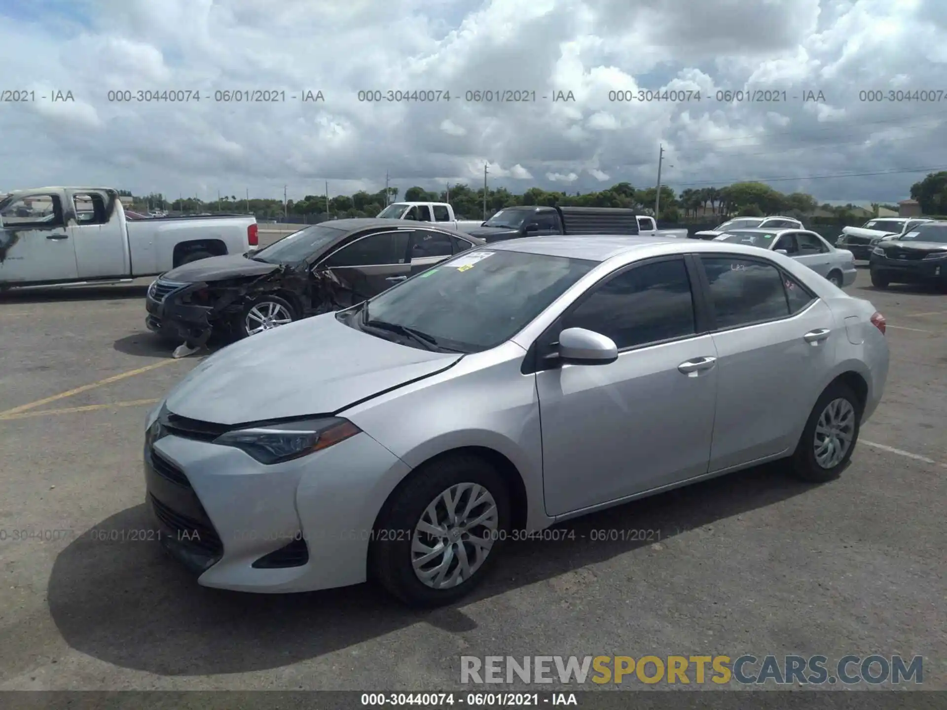 2 Photograph of a damaged car 2T1BURHE9KC210557 TOYOTA COROLLA 2019